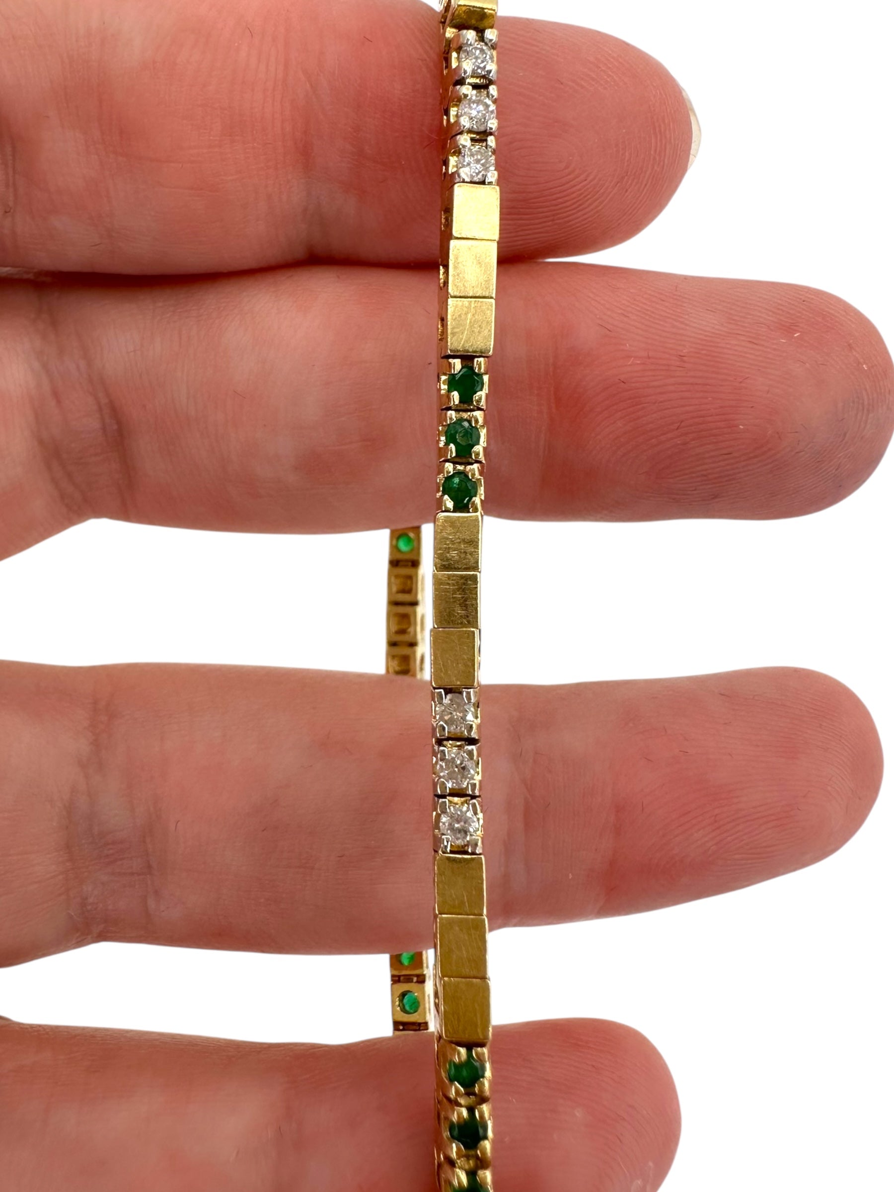 14k Emerald Diamond Line Bracelet