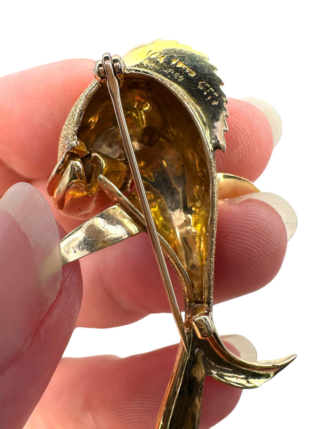14k Happy Fish Brooch