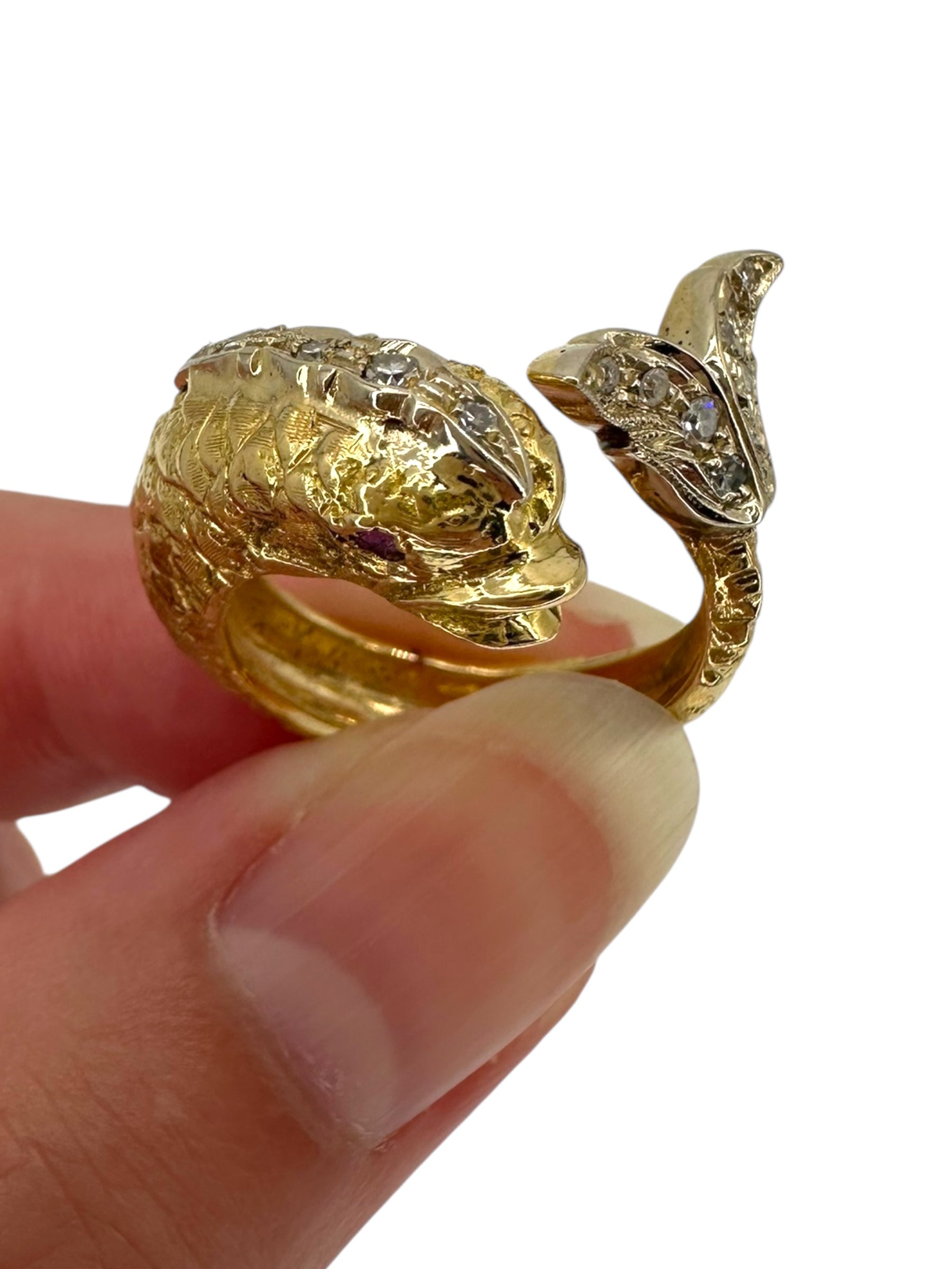 18k Diamond Dolphin/ Fish Ring