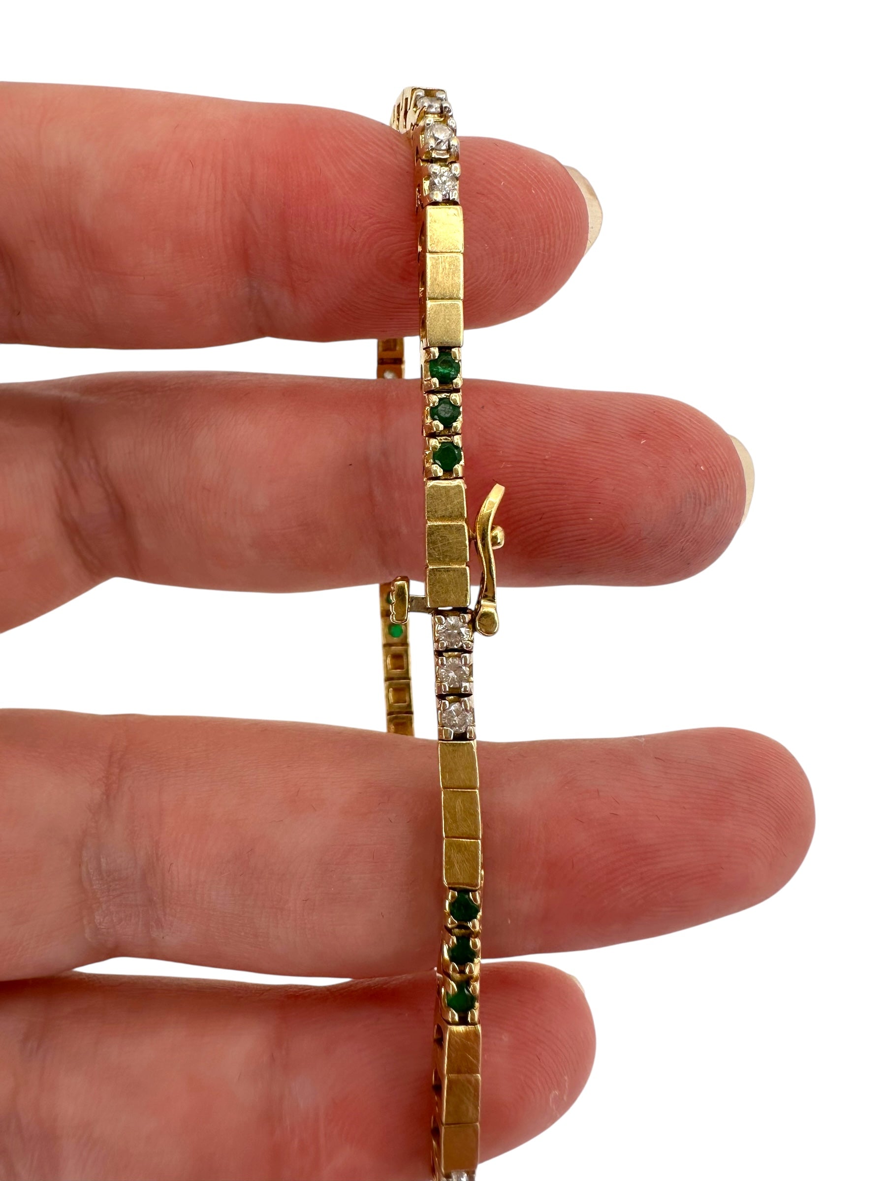 14k Emerald Diamond Line Bracelet