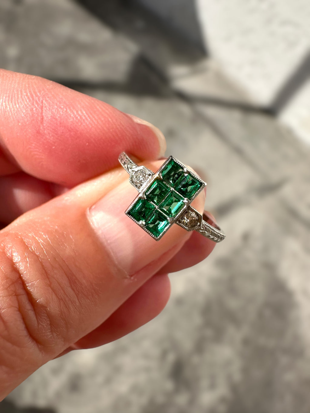 Platinum Art Deco Emerald Diamond Ring