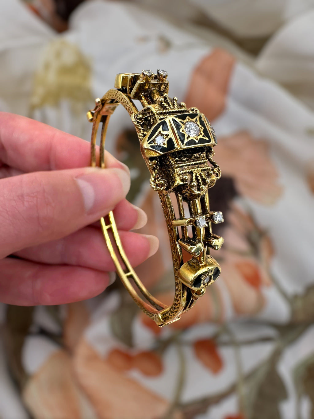 14k Enamel Diamond Victorian Style Bangle Bracelet