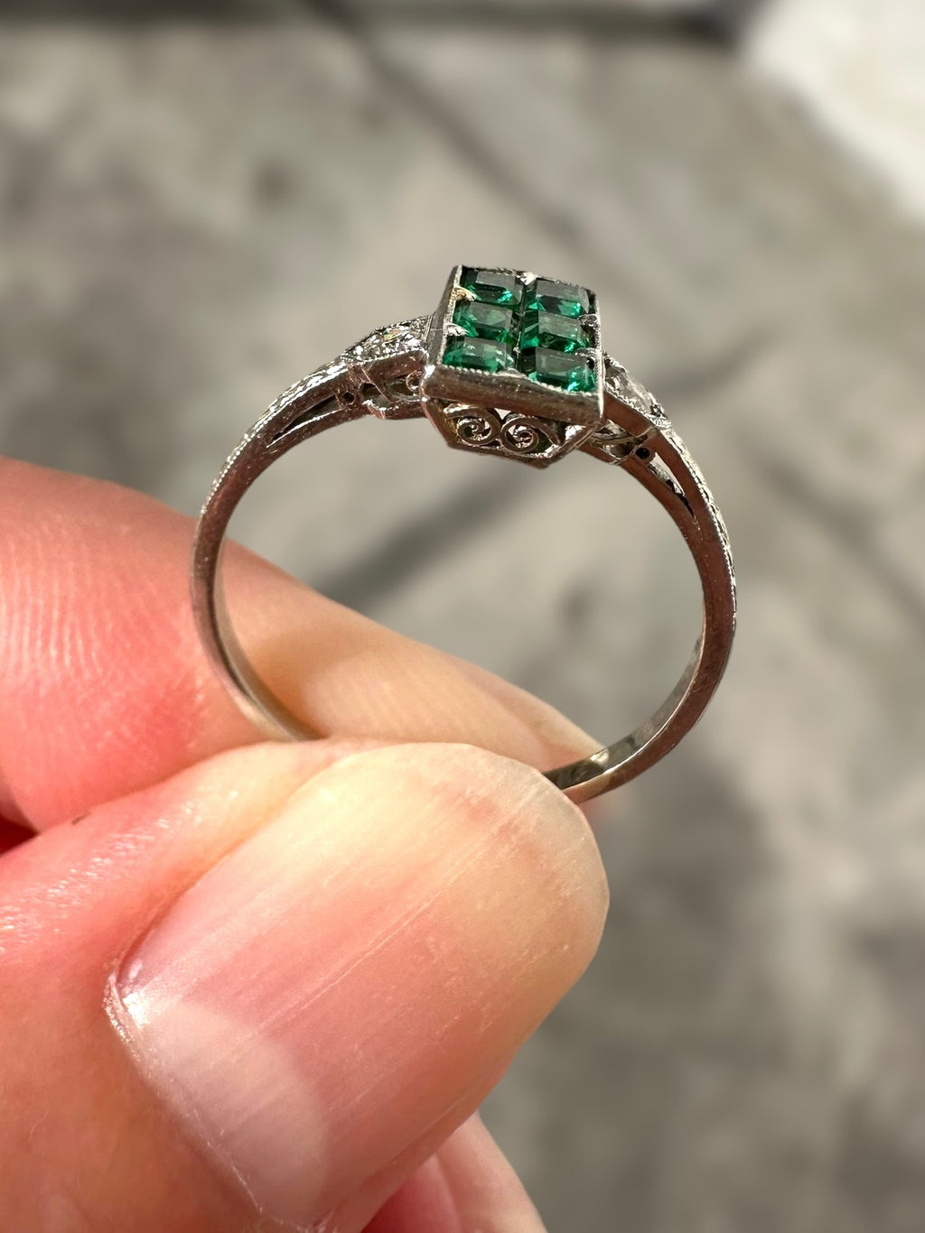 Platinum Art Deco Emerald Diamond Ring