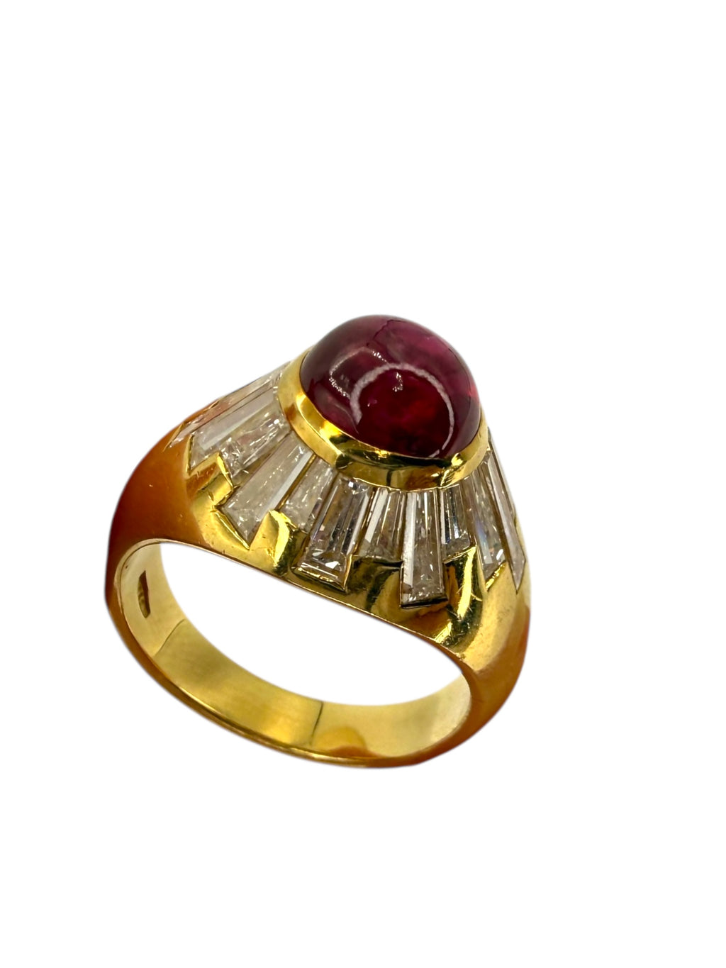 18k Ruby Cabochon Diamond Ring