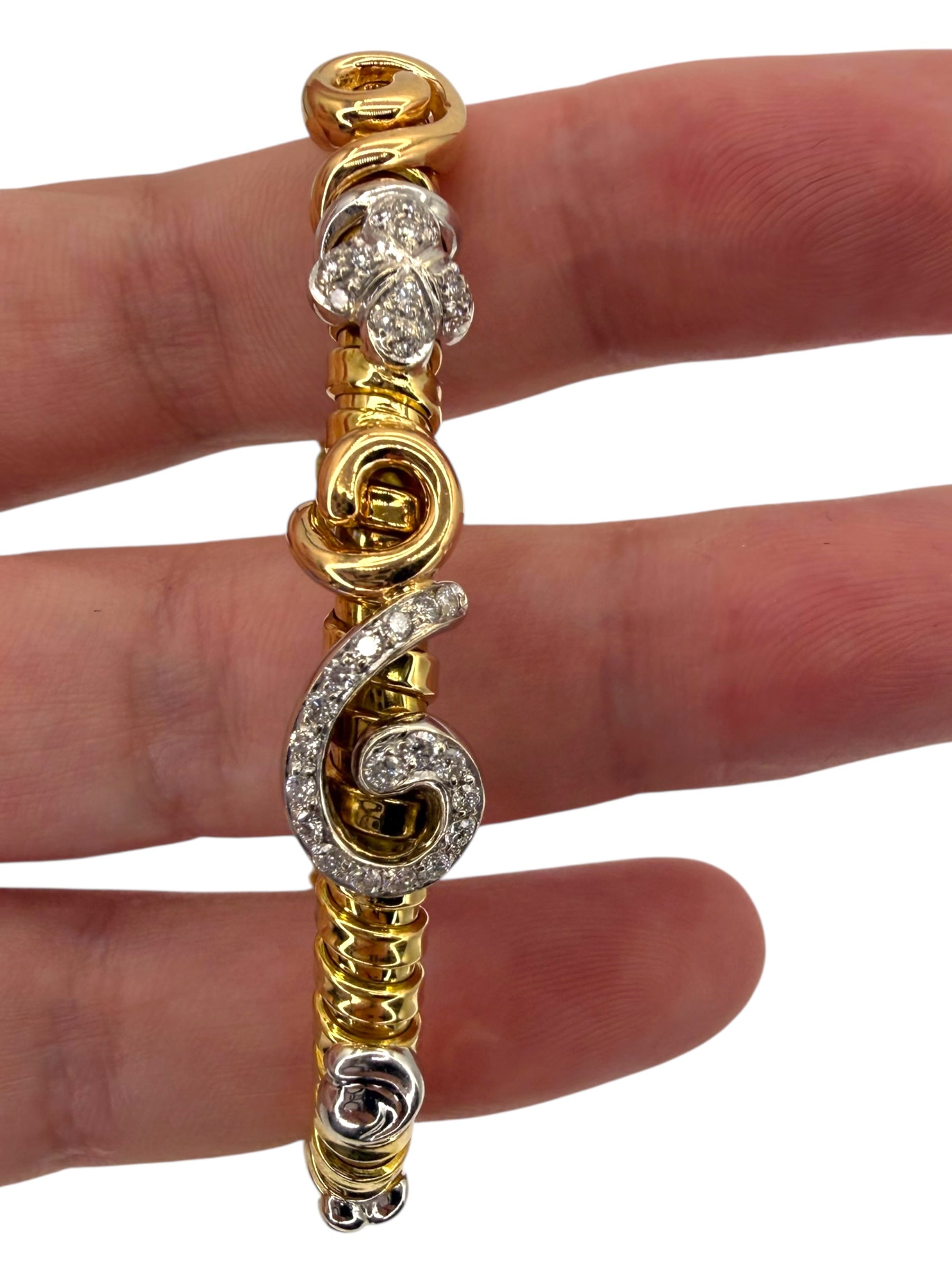 18k Swirly Tubogas Bracelet