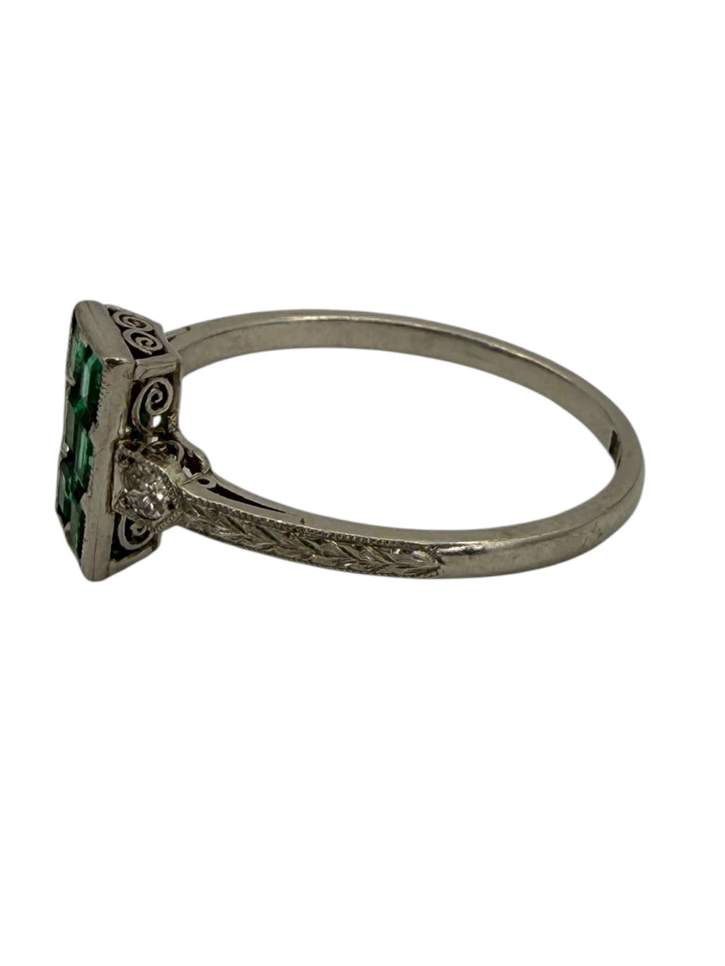 Platinum Art Deco Emerald Diamond Ring