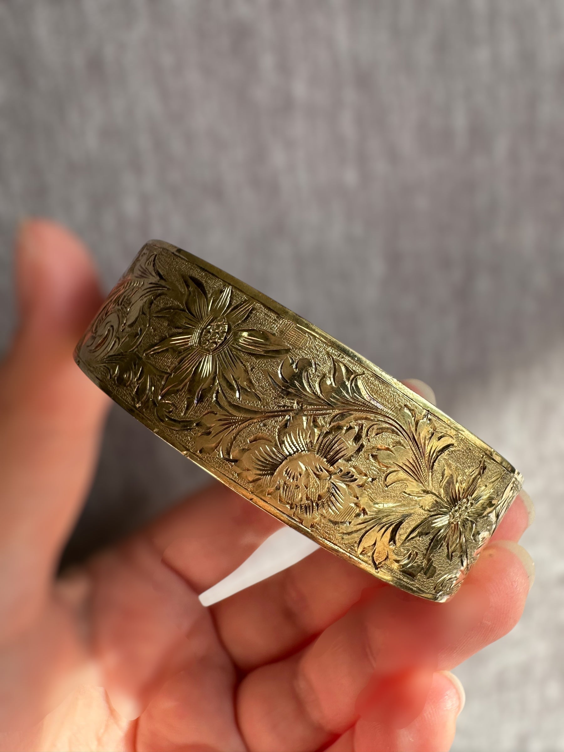 14k Victorian Diamond Star Enamel Bangle Bracelet