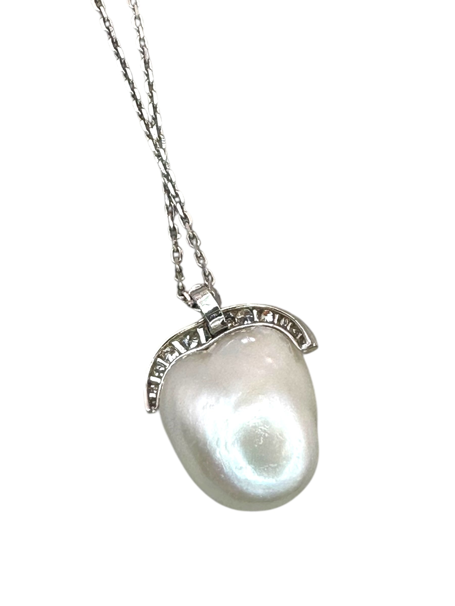 Platinum Diamond Pearl Pendant Necklace
