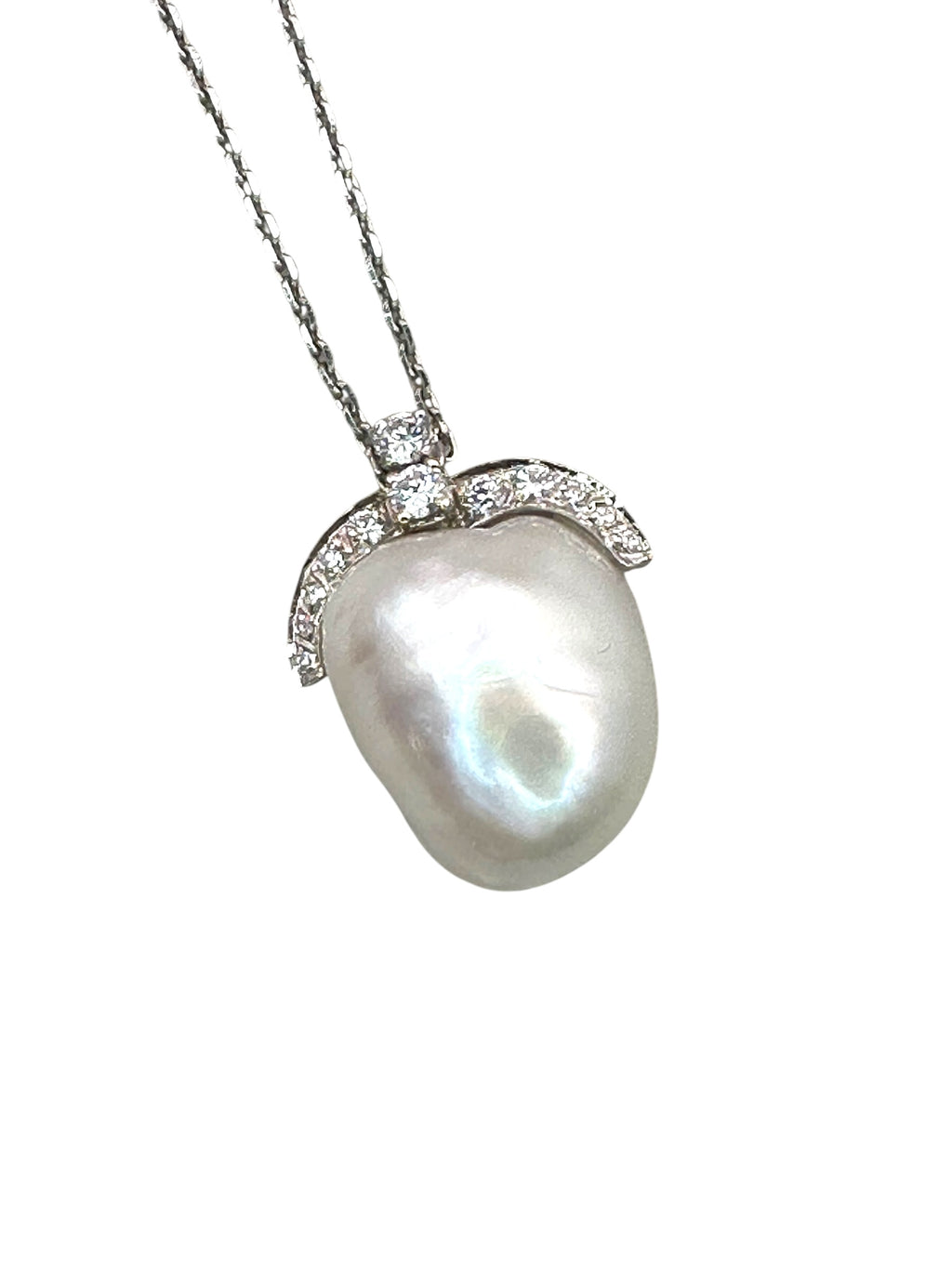 Platinum Diamond Pearl Pendant Necklace