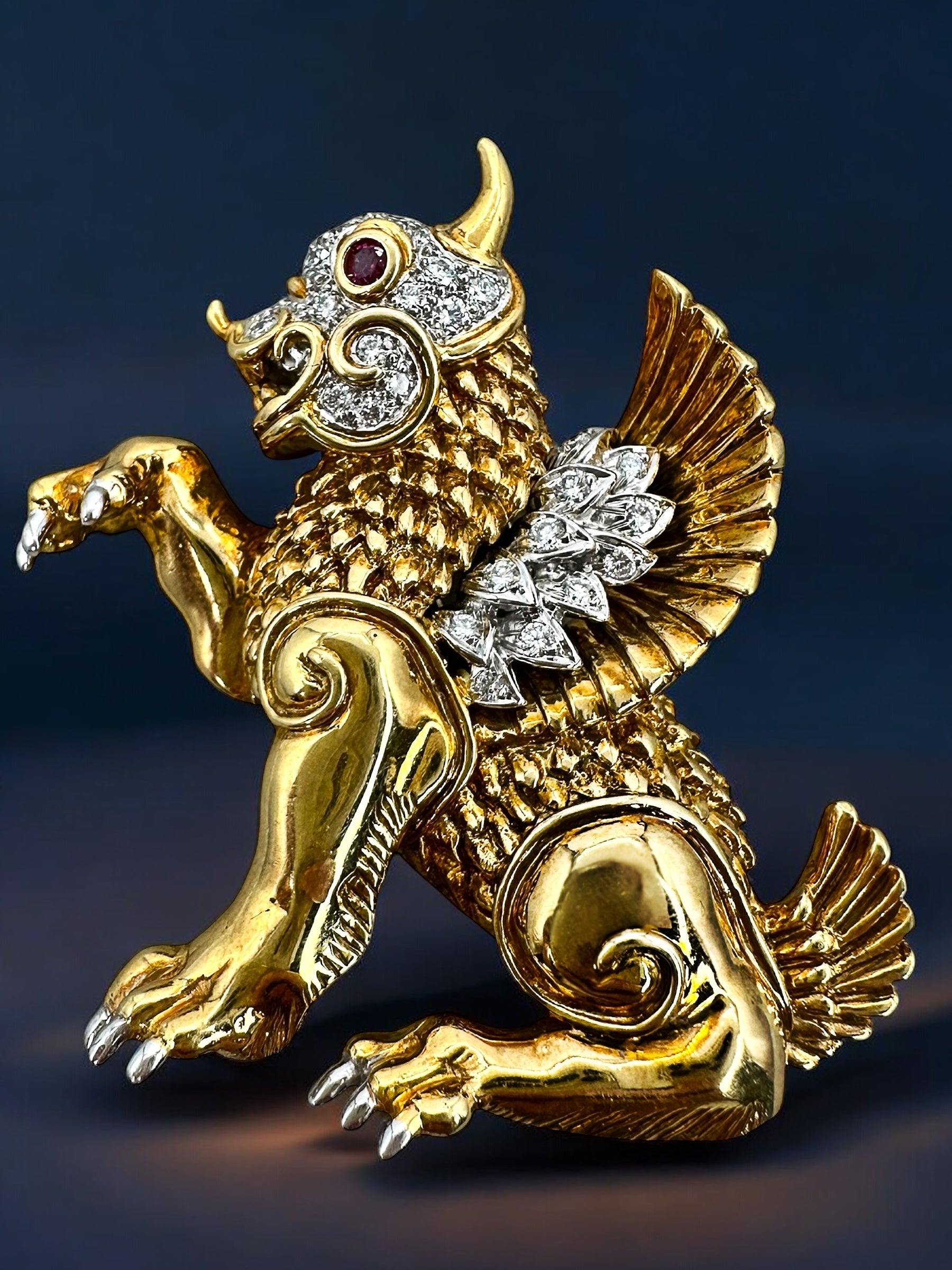 18k Fierce Critter Diamond Brooch