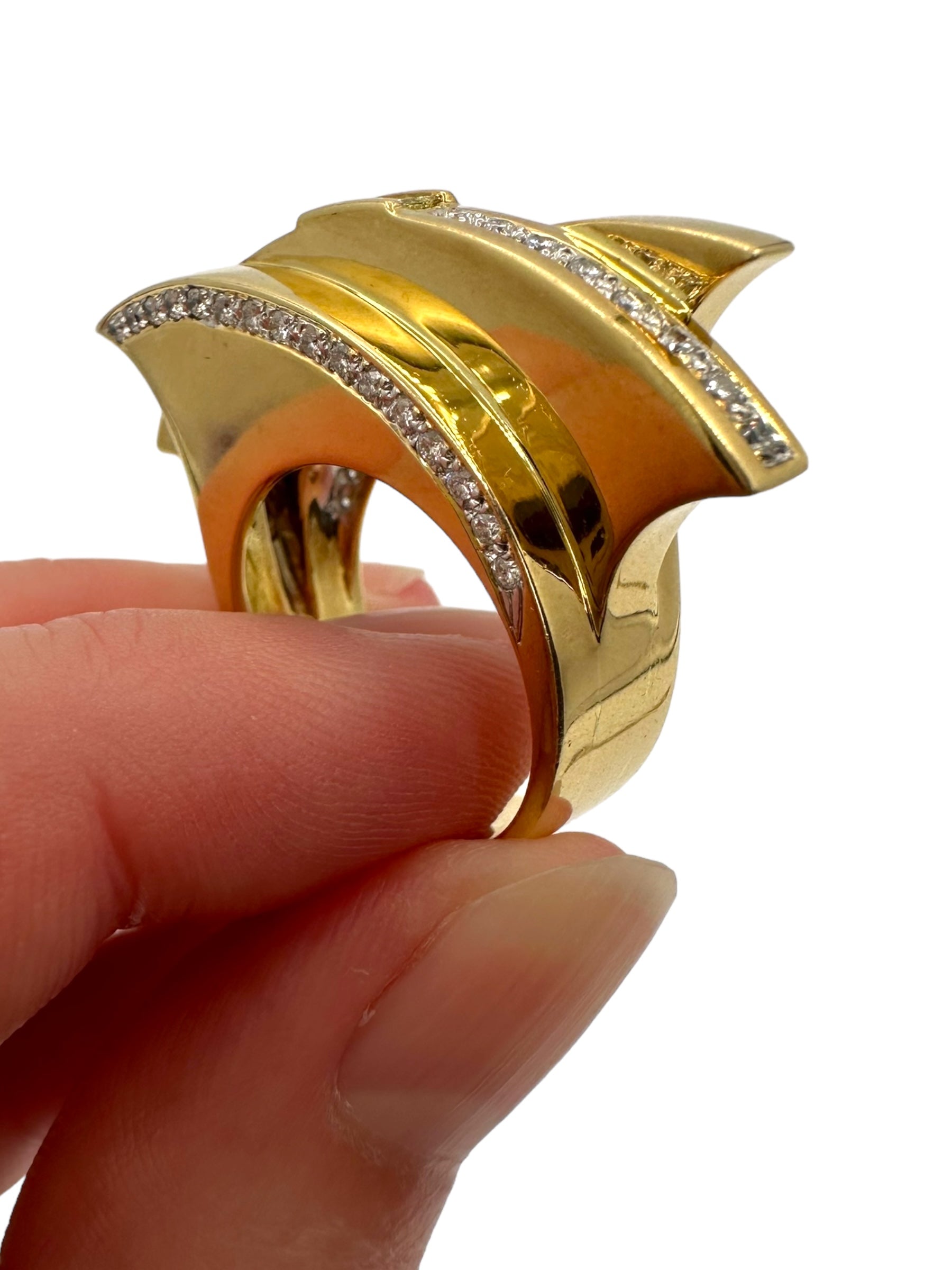 18k Edgy Diamond Claw Ring