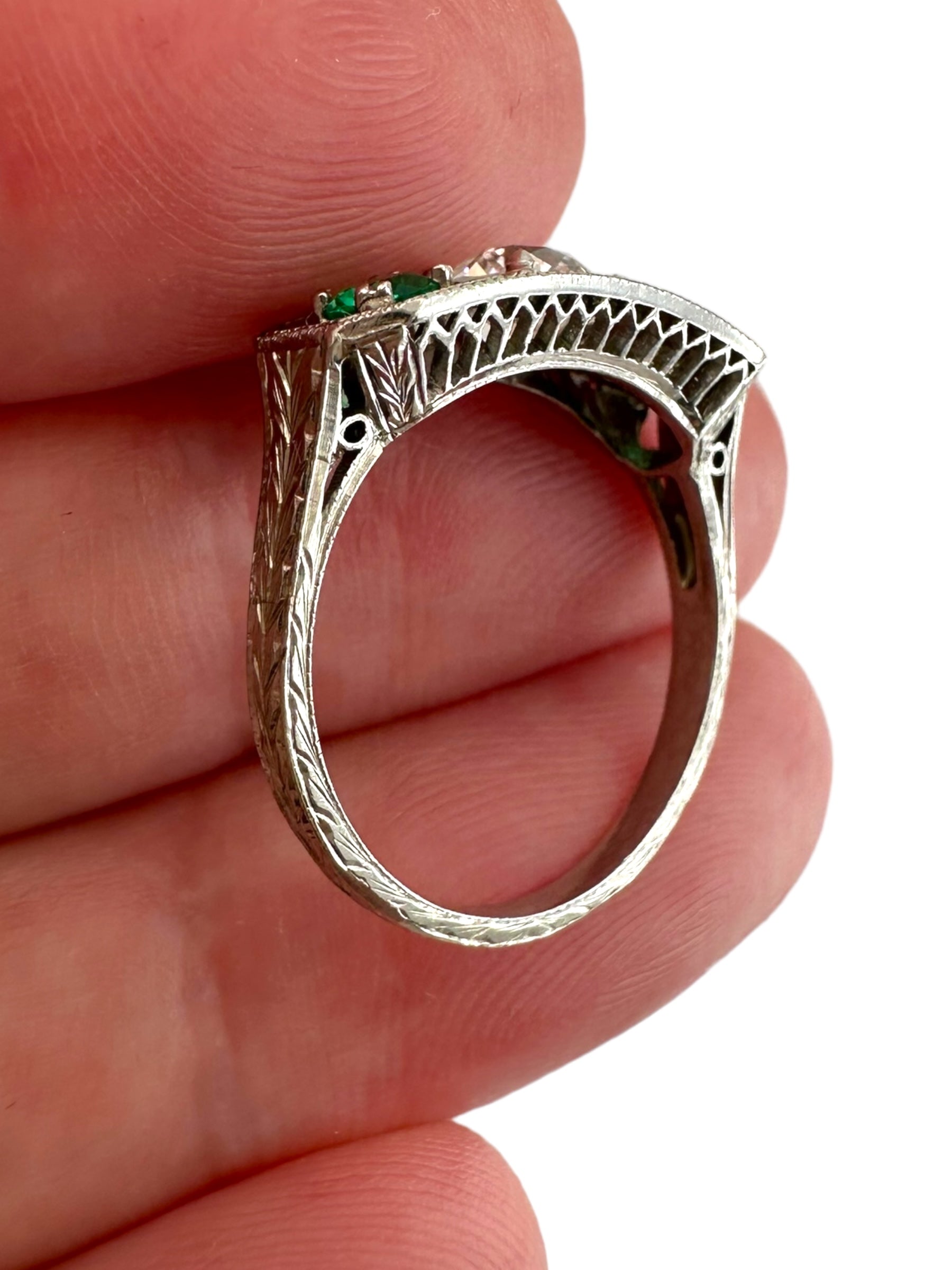 Platinum Art Deco Emerald Diamond Ring