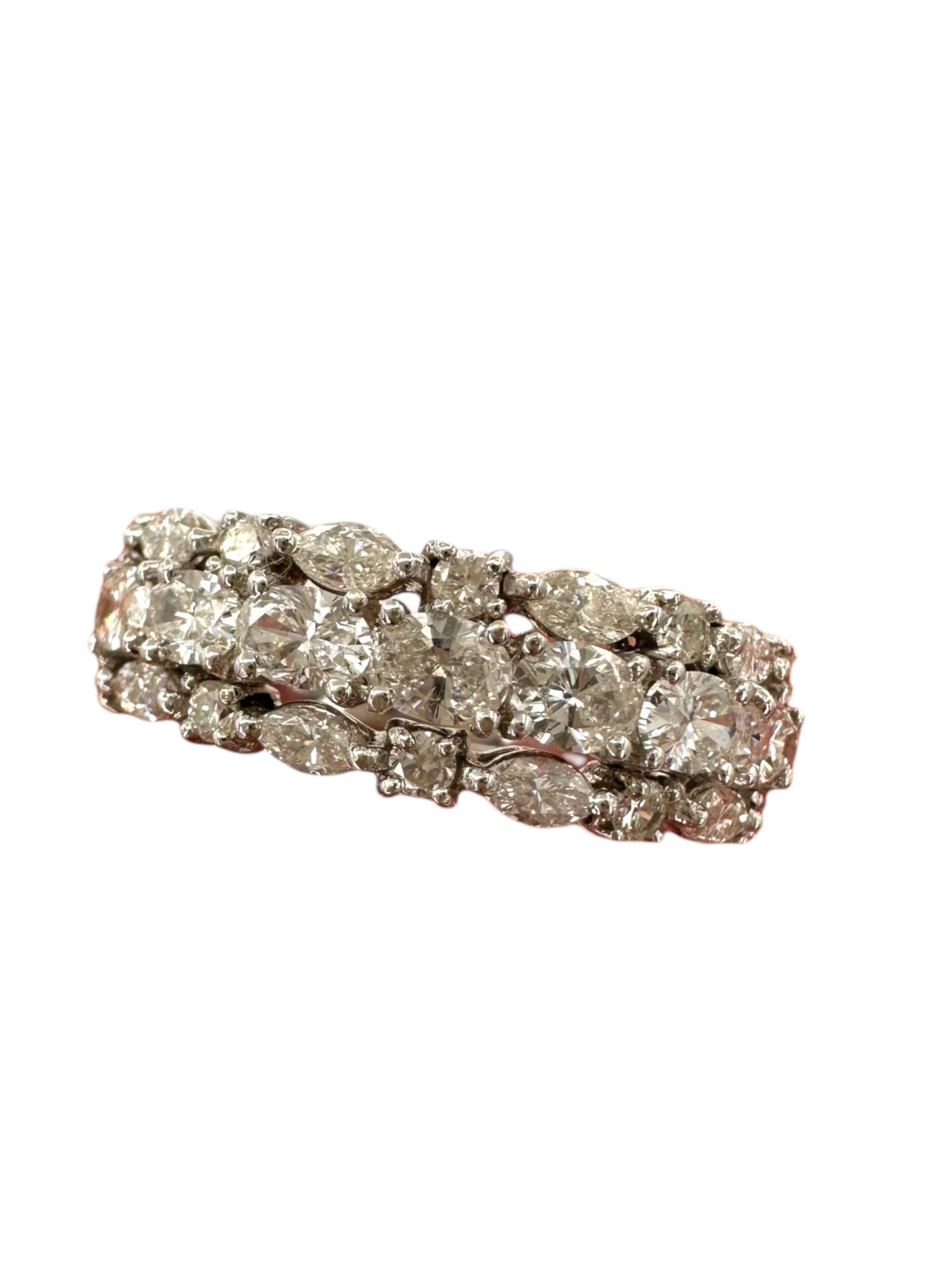 18k White Gold Diamond Band Ring