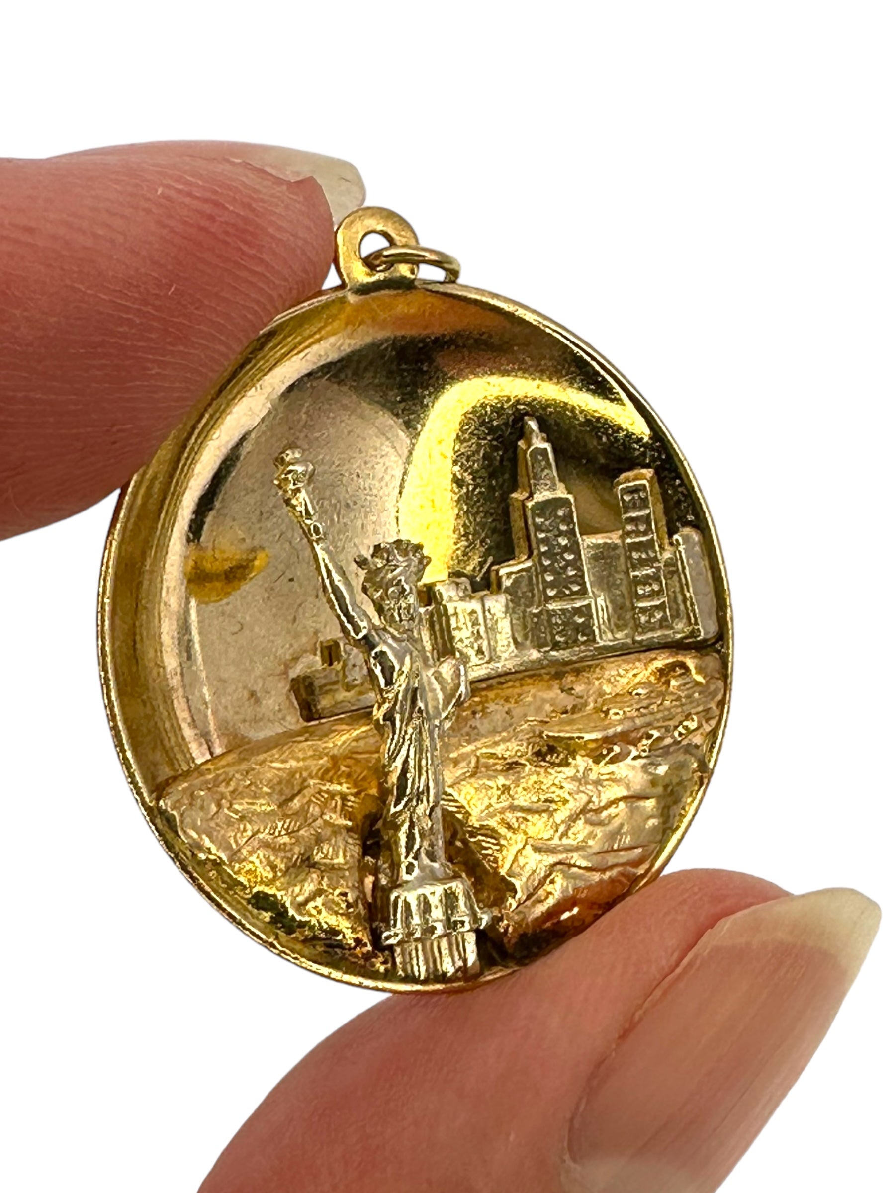 14k NYC Skyline Pendant