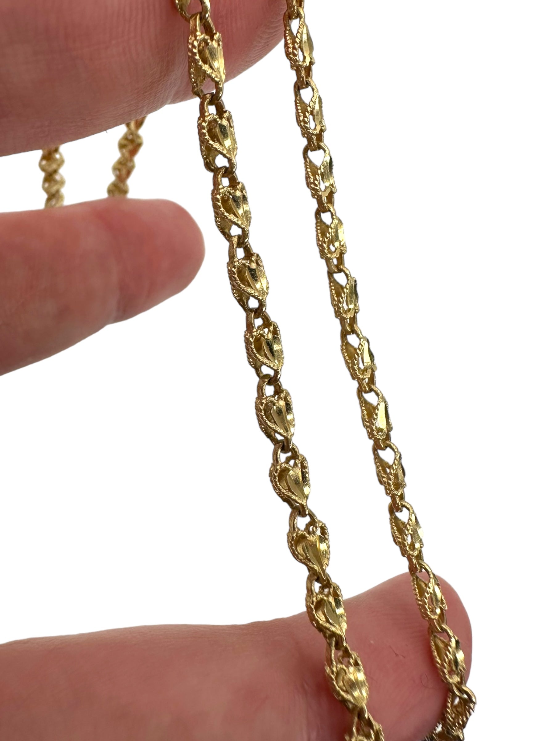 14k Beverly Hills Gold Heart Link Necklace