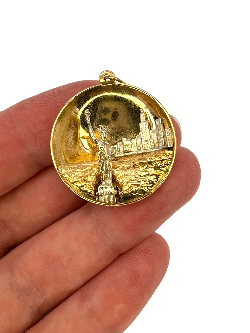 14k NYC Skyline Pendant