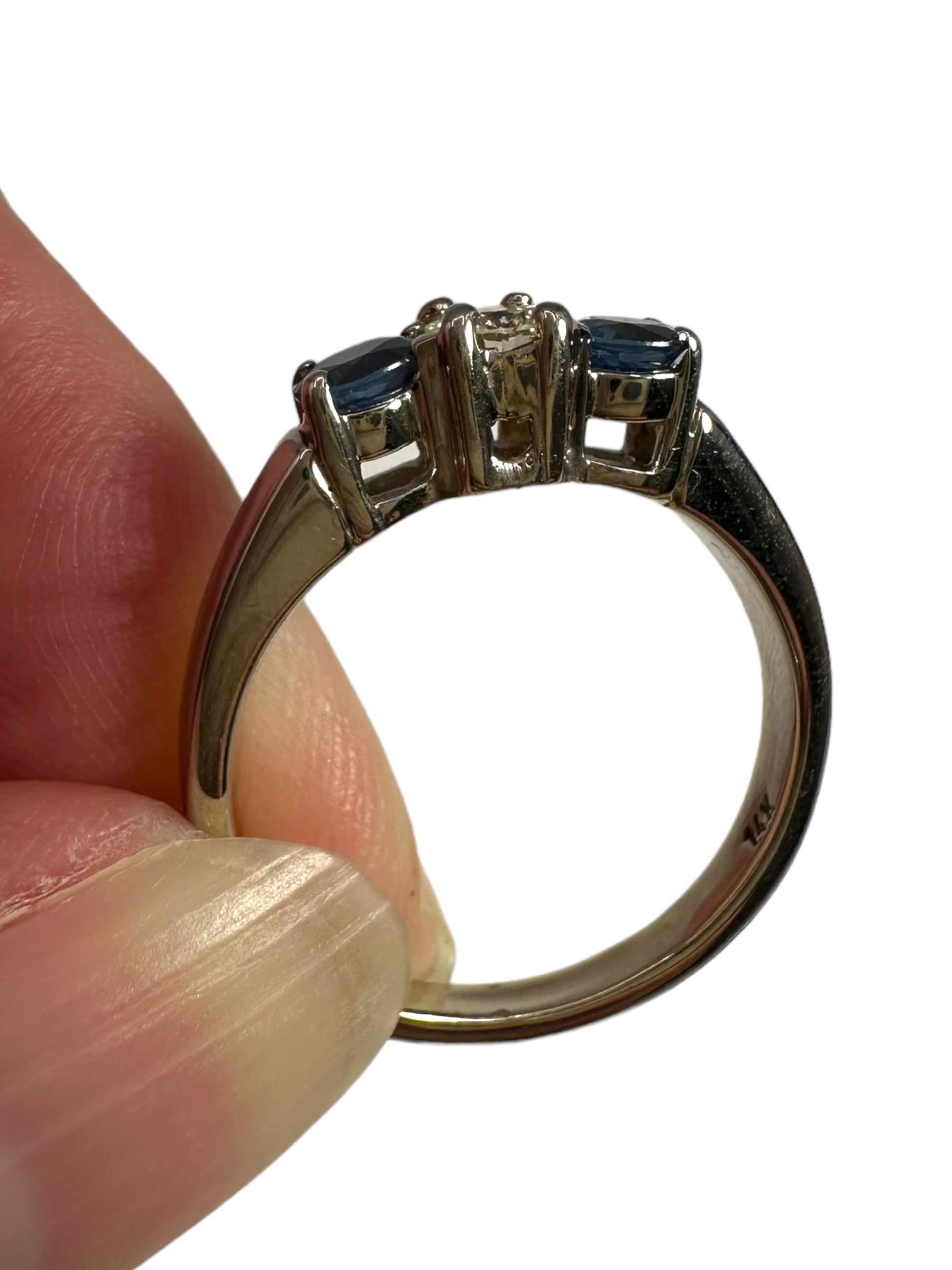 14k White Gold Sapphire Diamond Ring