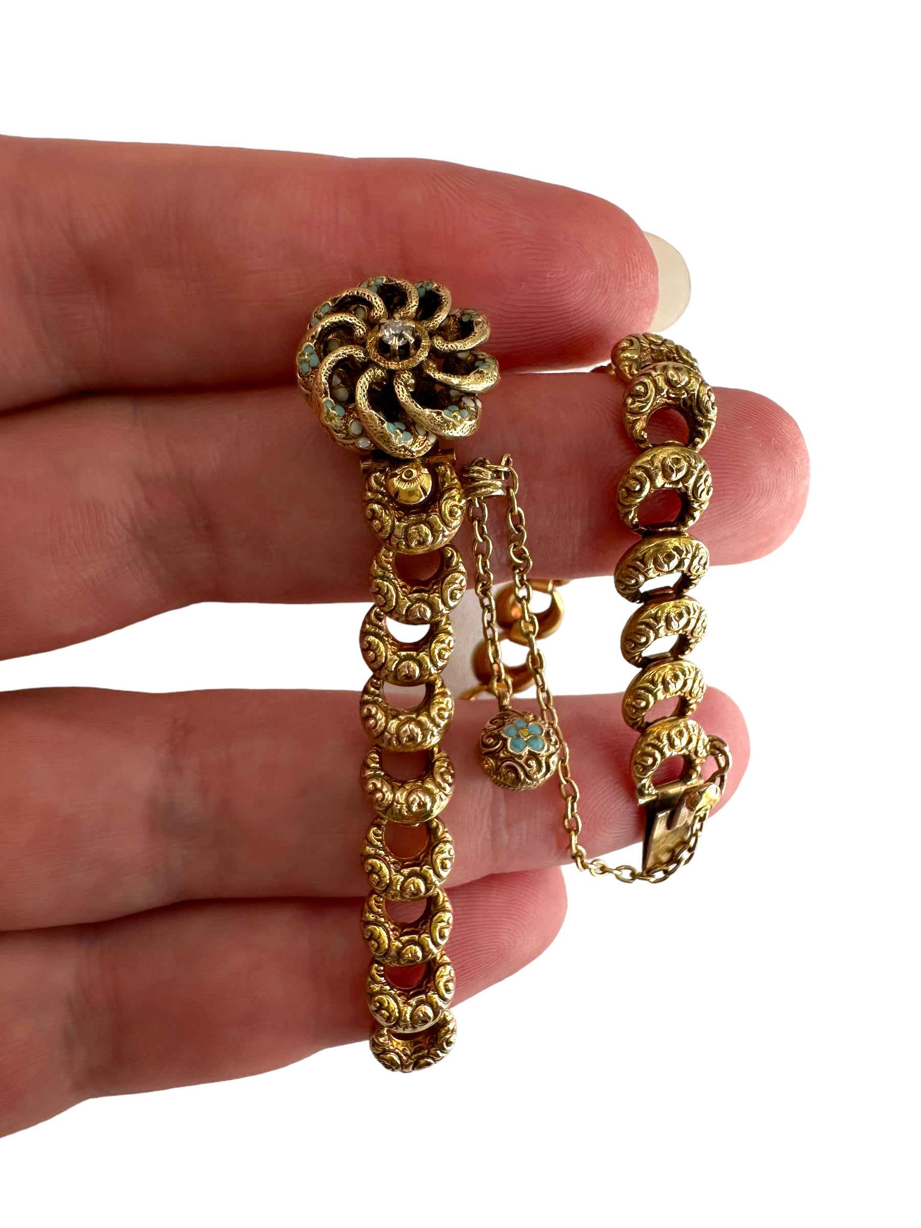 14k Krementz Victorian Enamel Bracelet