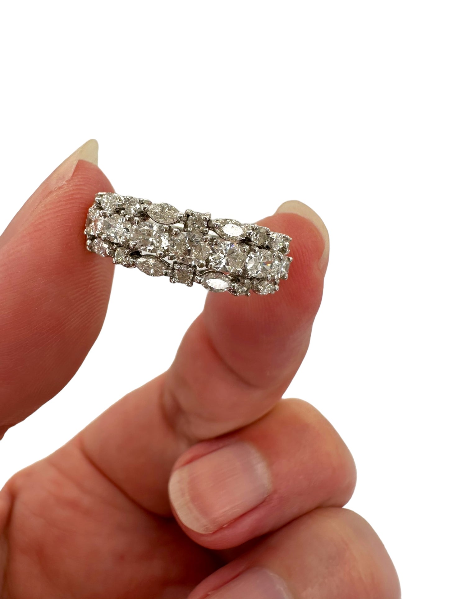 18k White Gold Diamond Band Ring