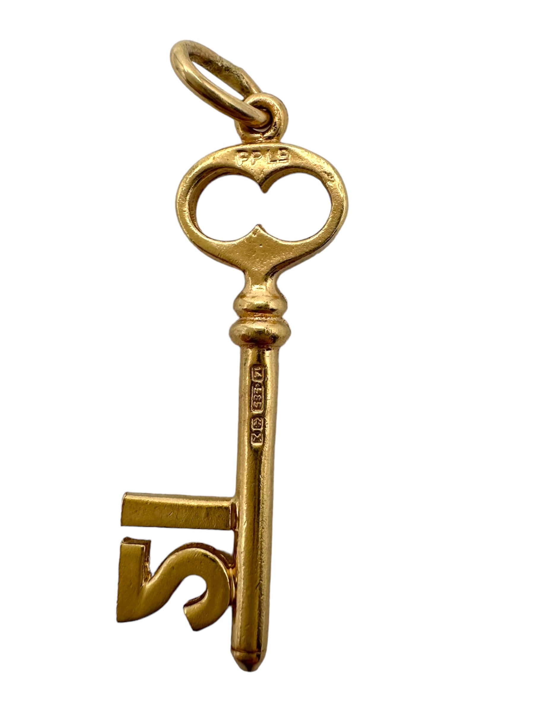 14k "21" Key Charm