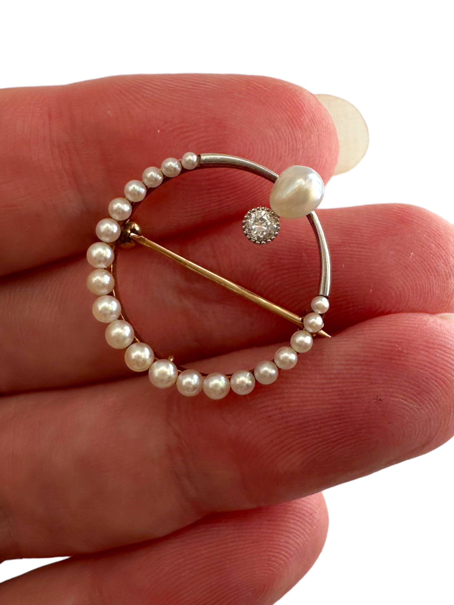 14k Pearl Diamond Moon Brooch