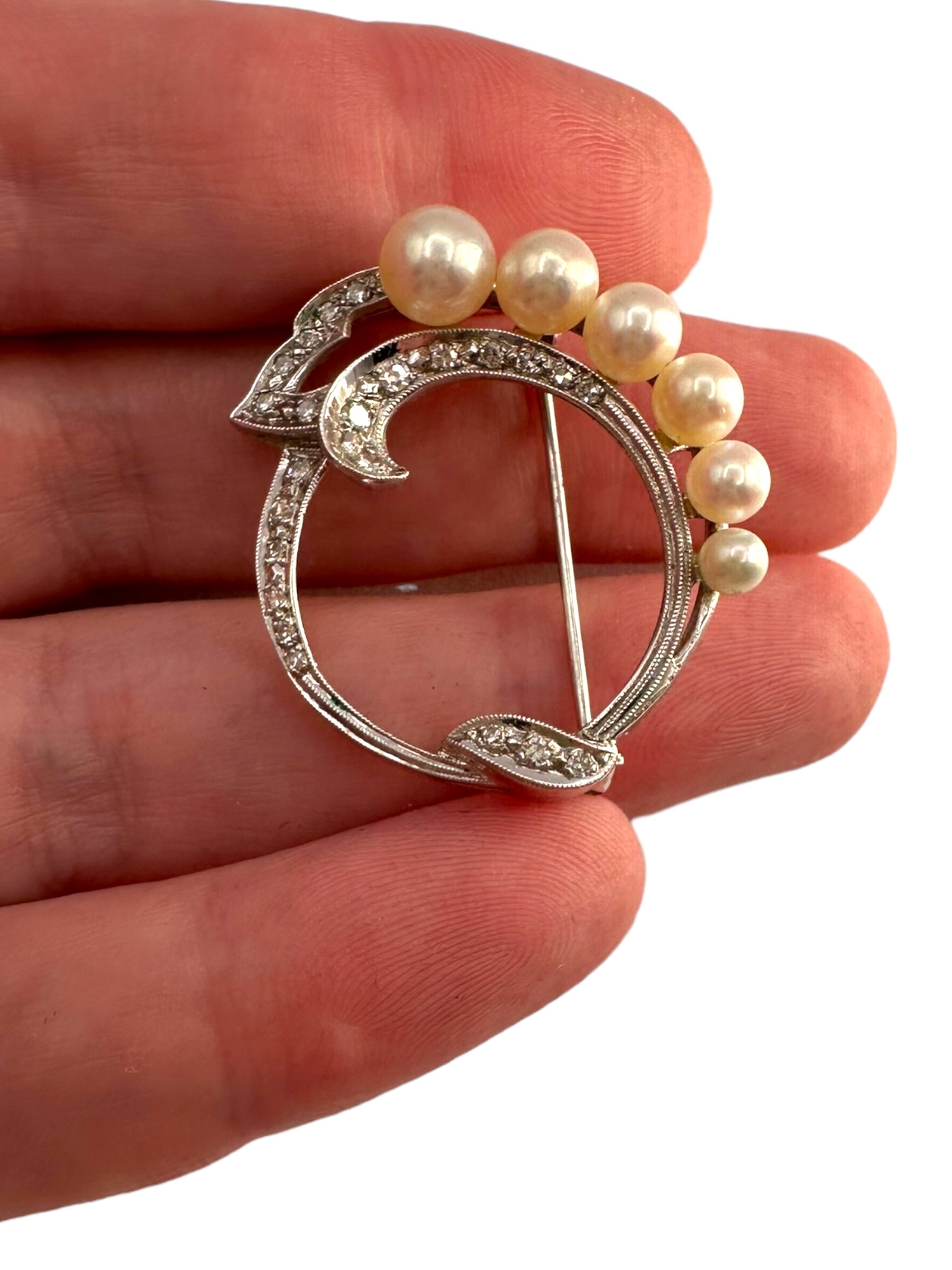 14k Diamond Pearl Wreath Pin
