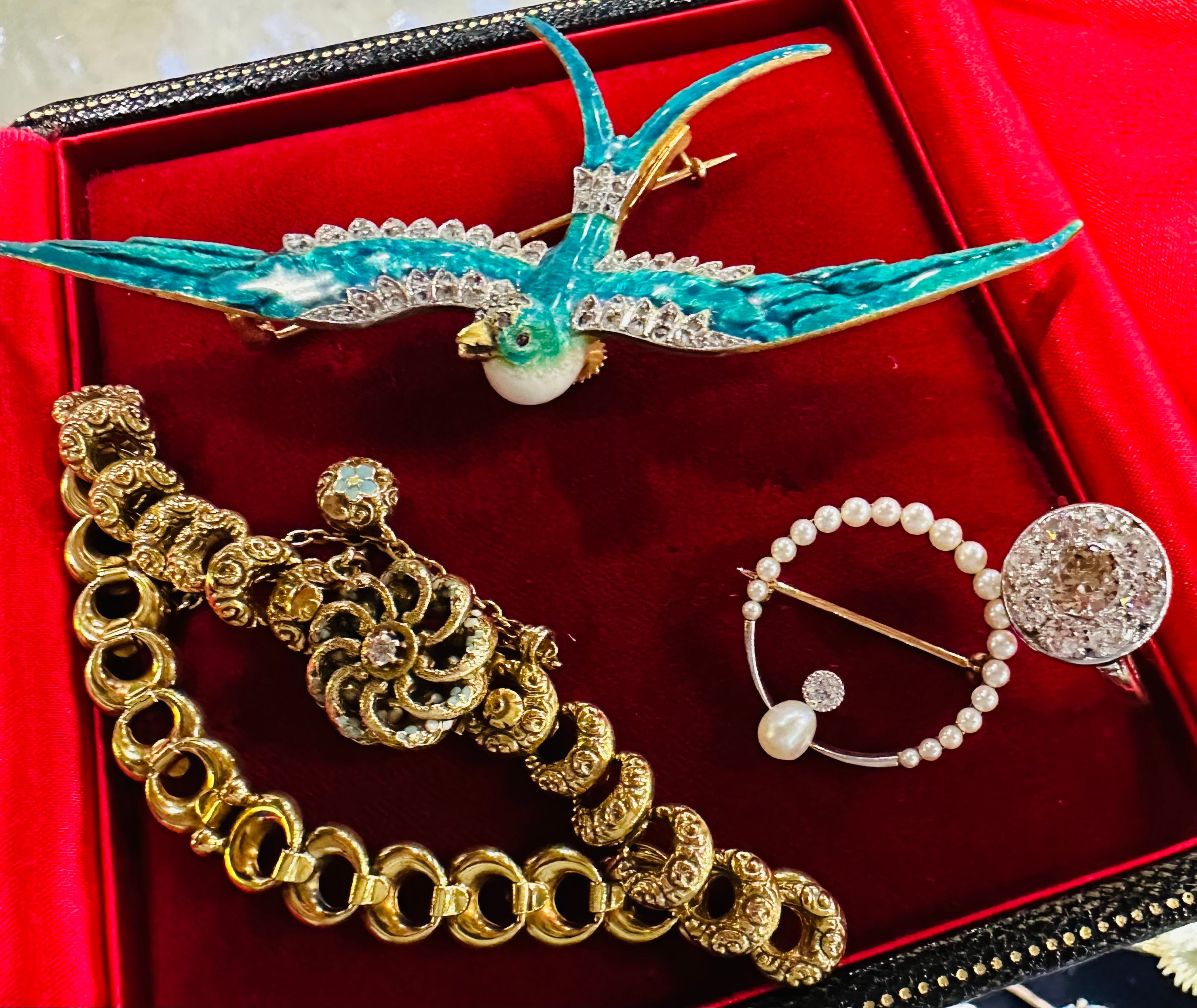 14k Pearl Diamond Moon Brooch