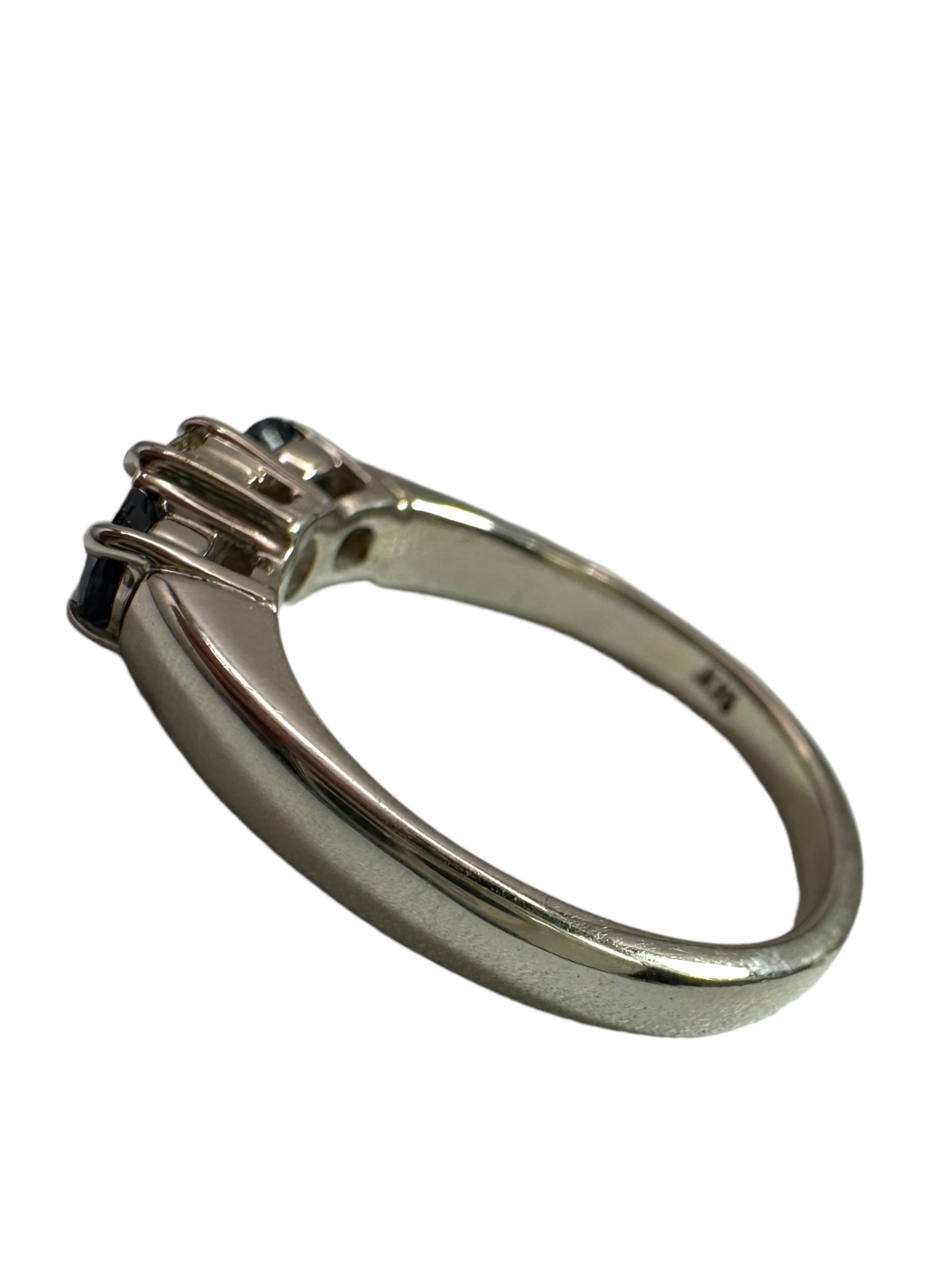 14k White Gold Sapphire Diamond Ring