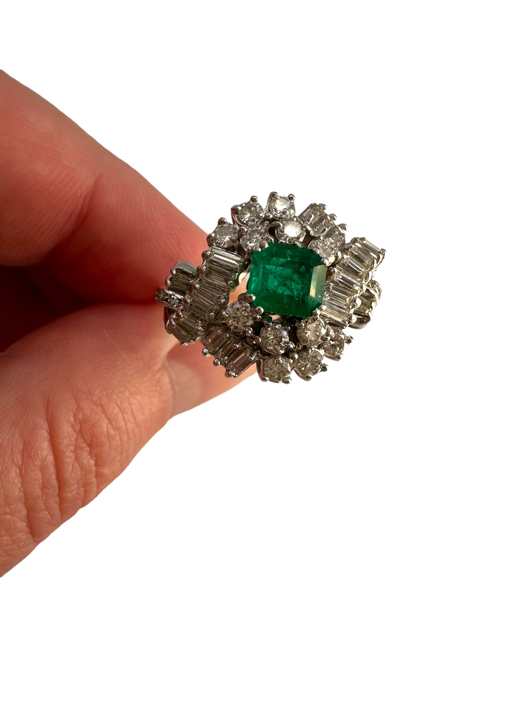 18k Diamond Emerald Cocktail Ring