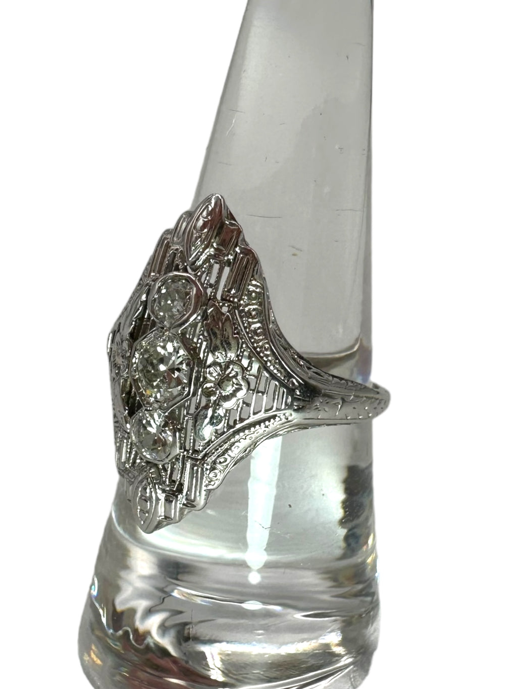 18k Art Deco Style Diamond Filigree Ring