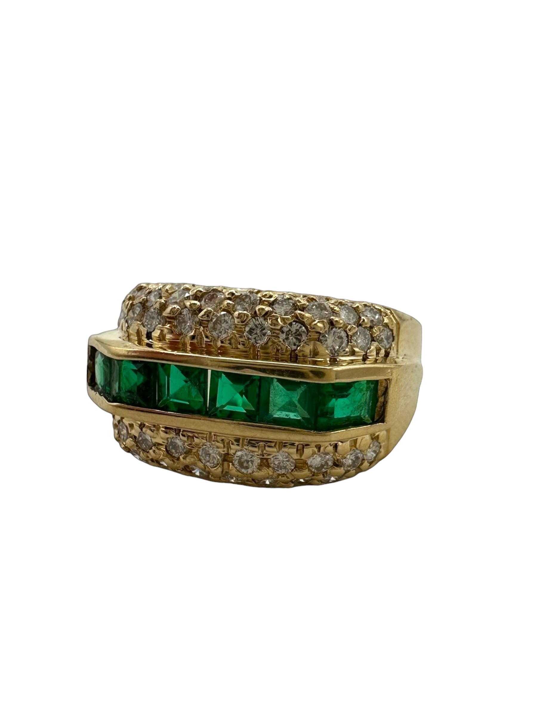 18k Emerald Diamond Ring