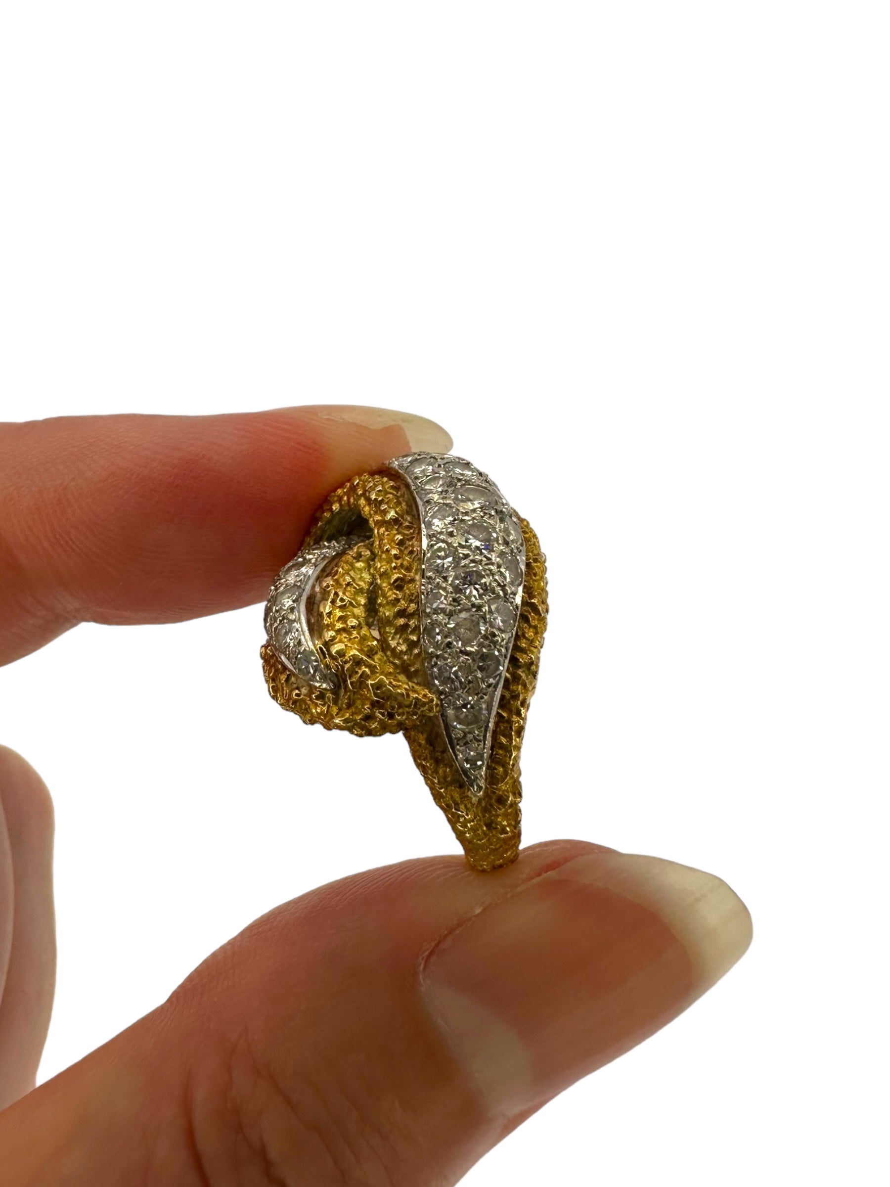 18k Wrap-over Diamond Ring