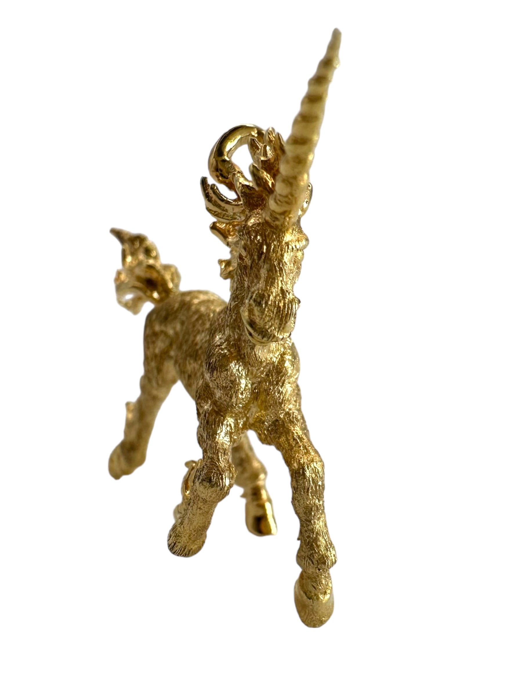 18k Unicorn Pendant