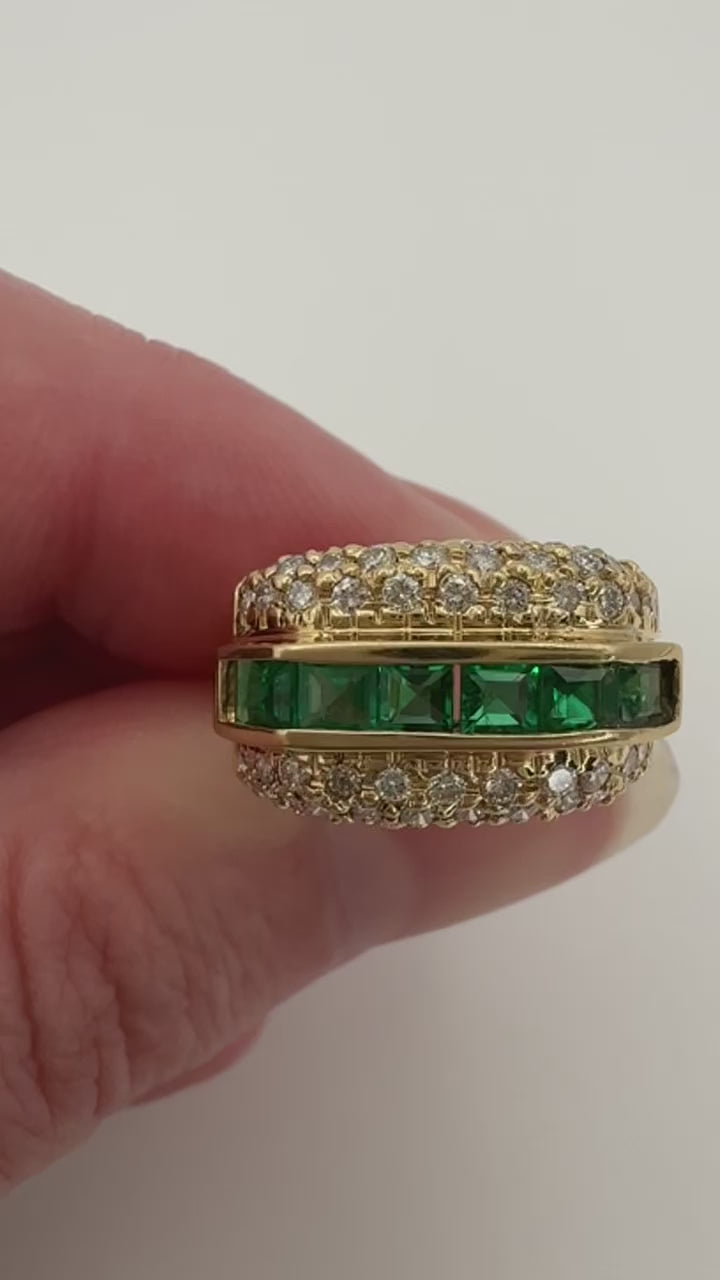 18k Emerald Diamond Ring