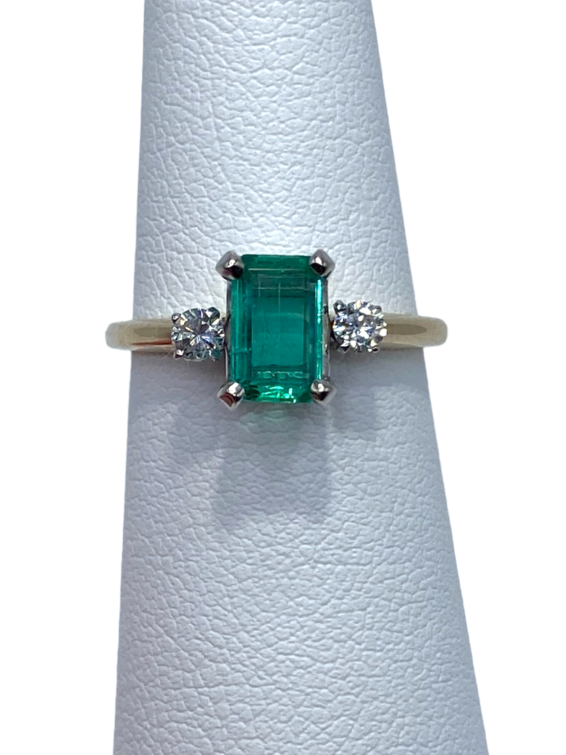 14k Emerald Diamond Ring