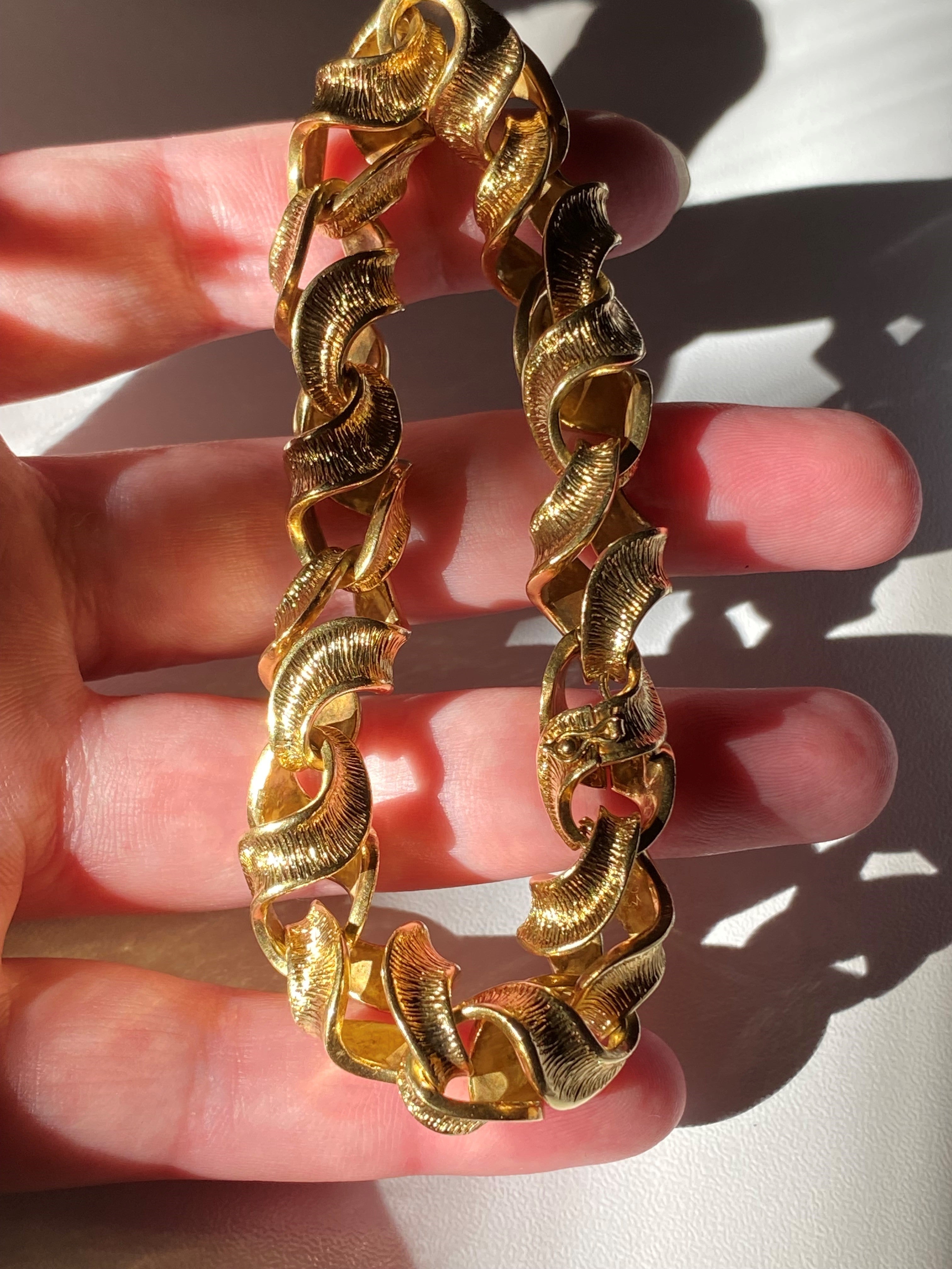 18k Yellow Gold Ribbon Tangle Chunky Bracelet