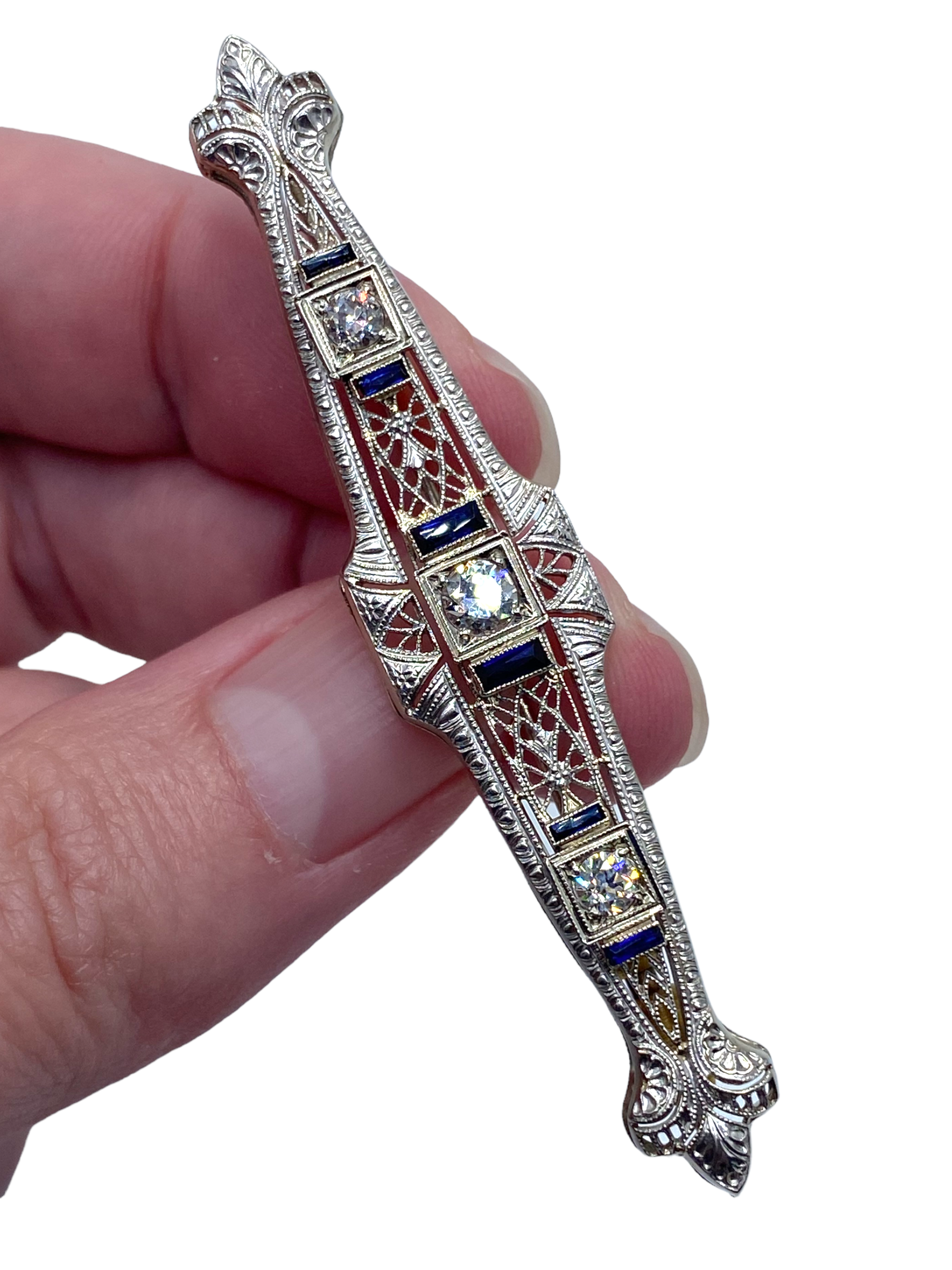 14k White Gold Art Deco Filigree Bar Pin