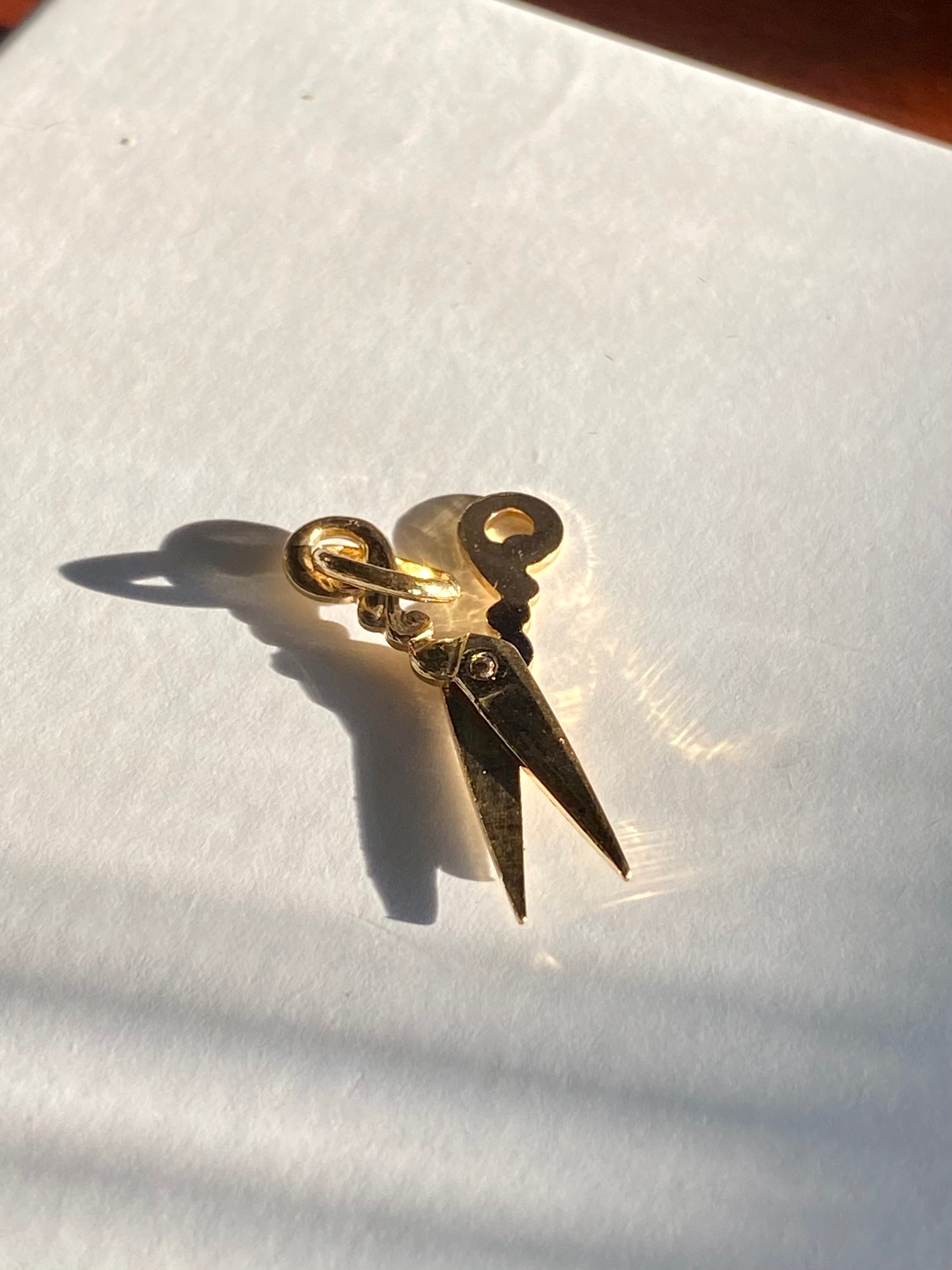 18k Scissors Charm