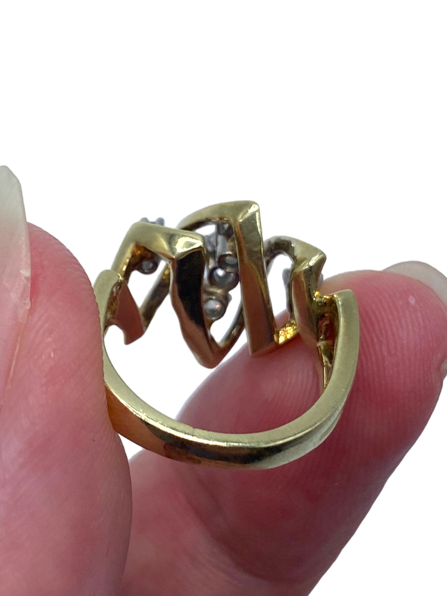14k Craggy Diamond Ring