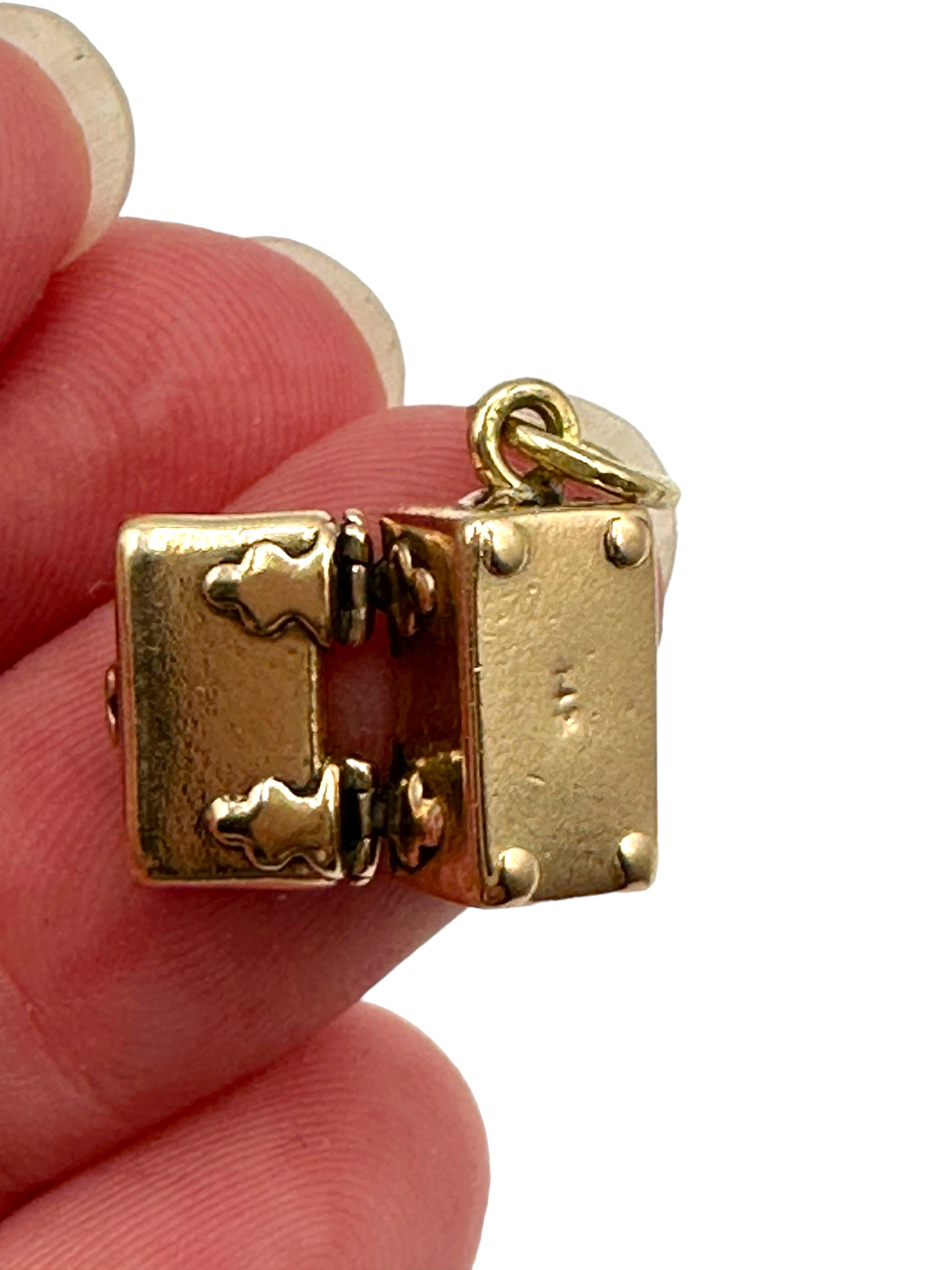 14k Hope Chest Charm