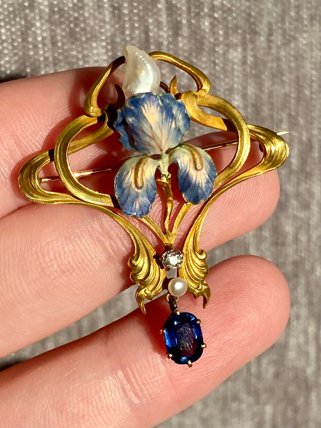 18k Art Nouveau Enamel Sapphire Diamond Brooch/ Pendant