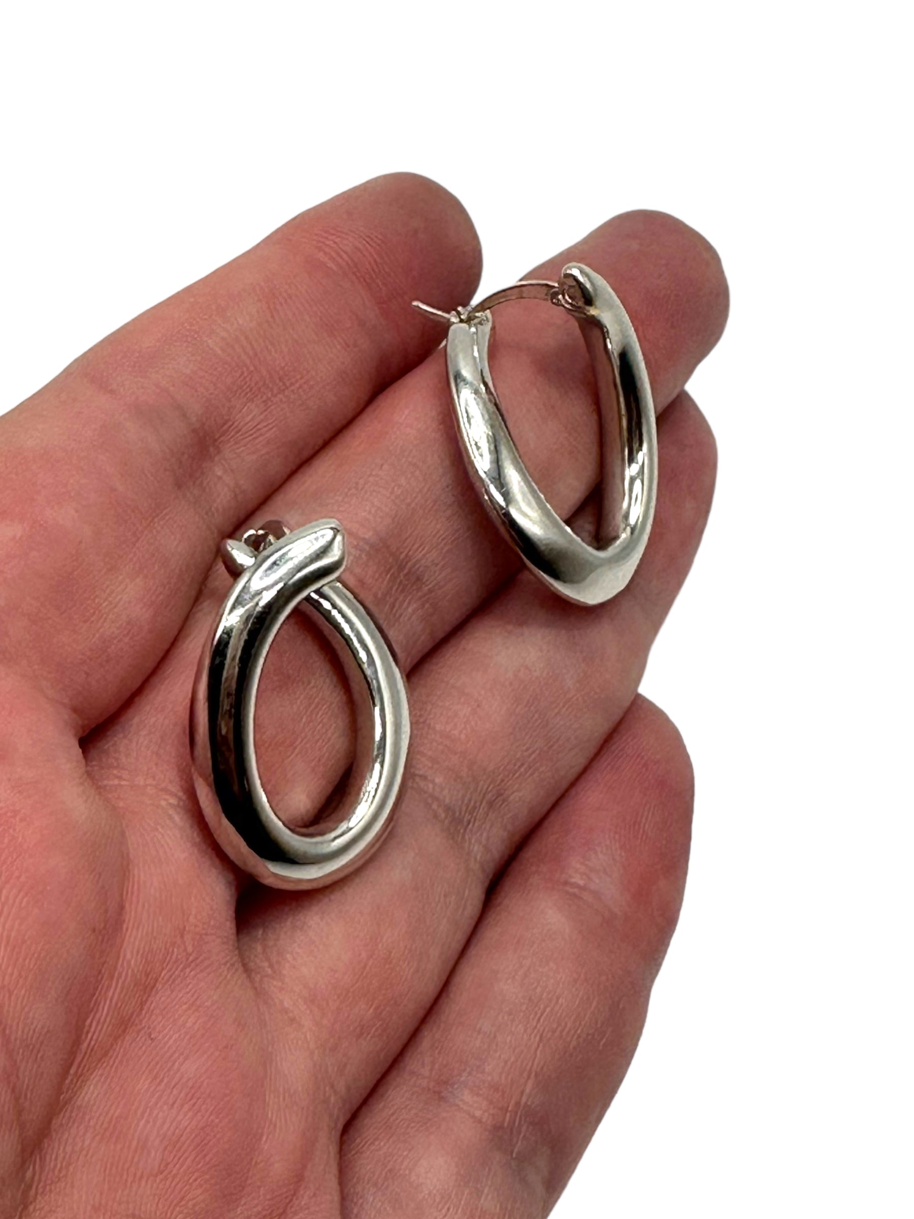 18k White Gold Offset Hoop Earrings