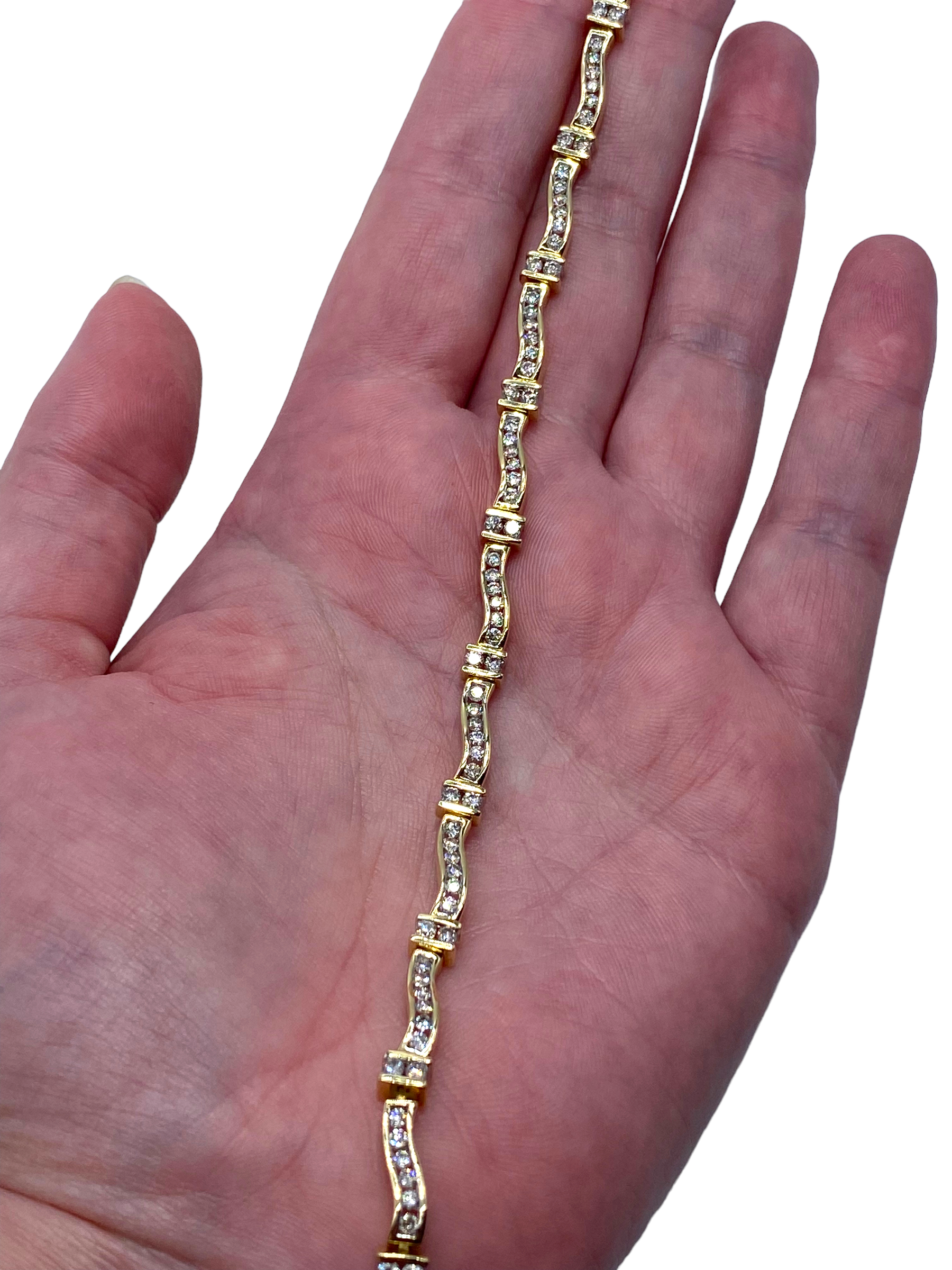 14k Diamond Wavy Bracelet