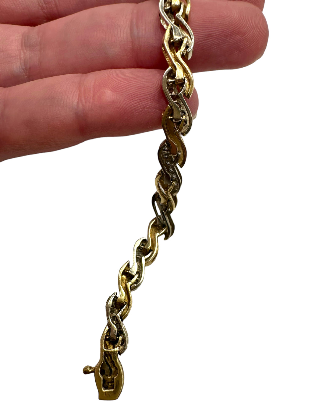 14k Diamond Wavy Link Bracelet