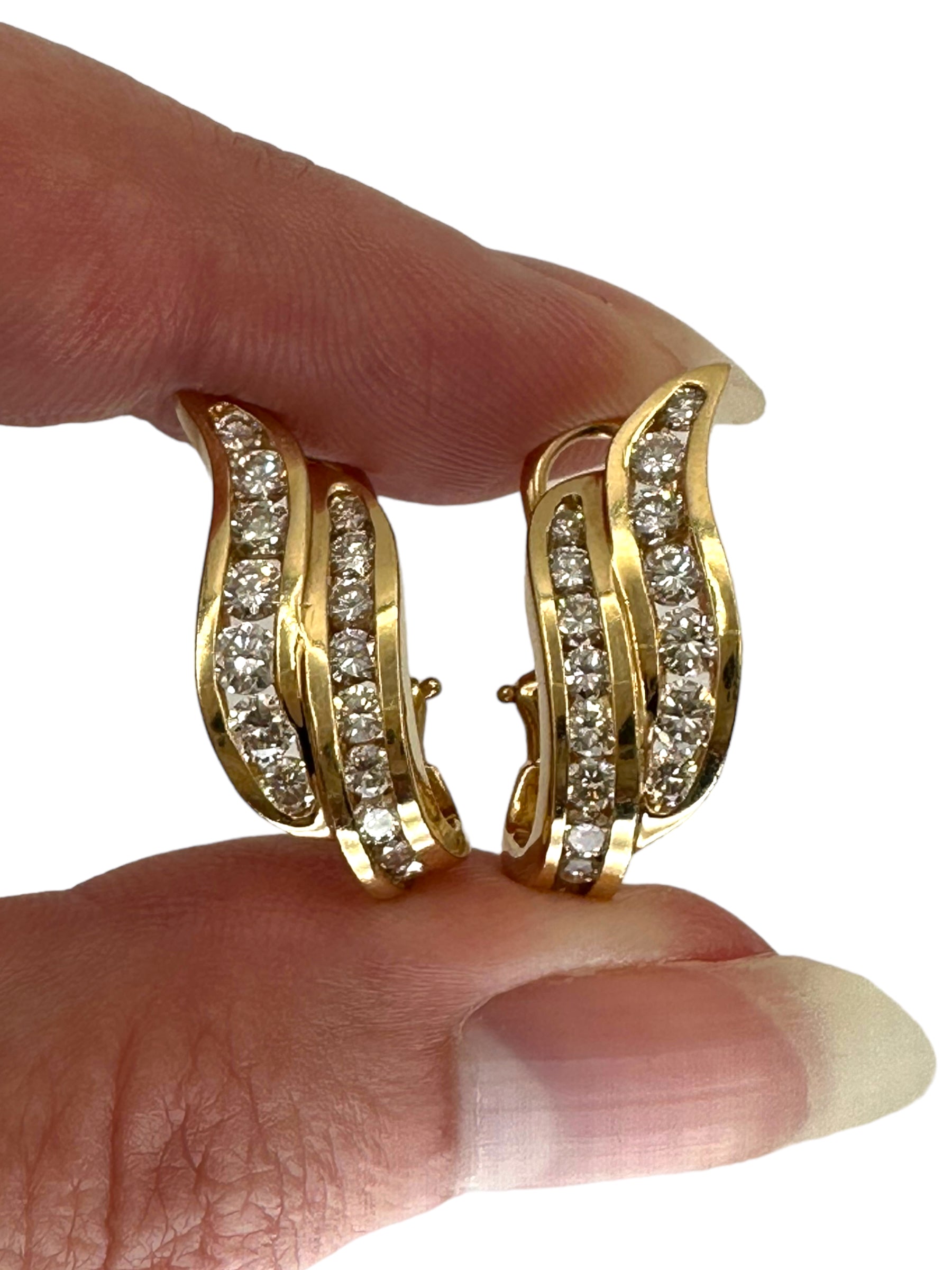 14k Diamond Wing Shaped Earrings
