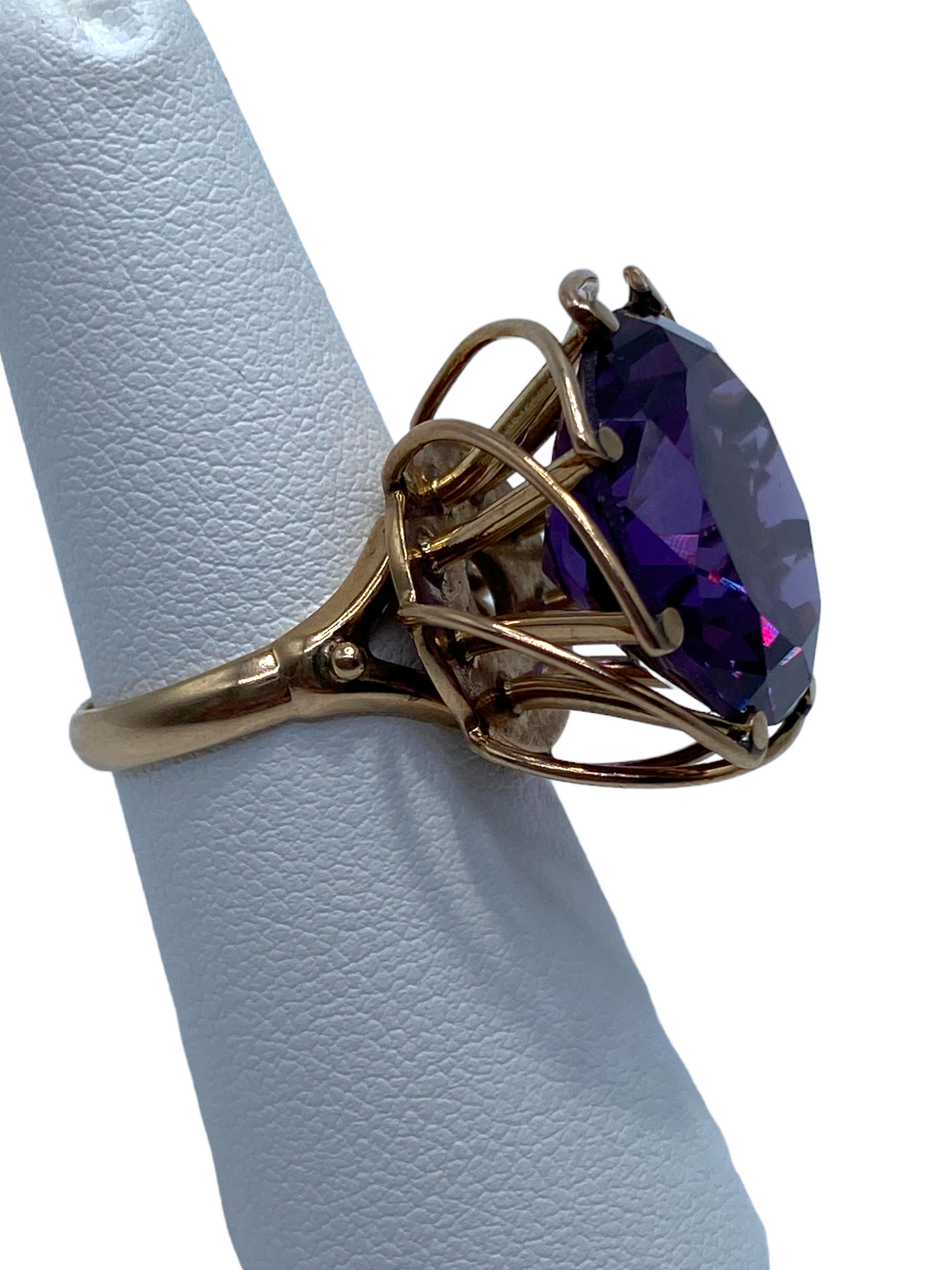 14k Synthetic Corundum Ring