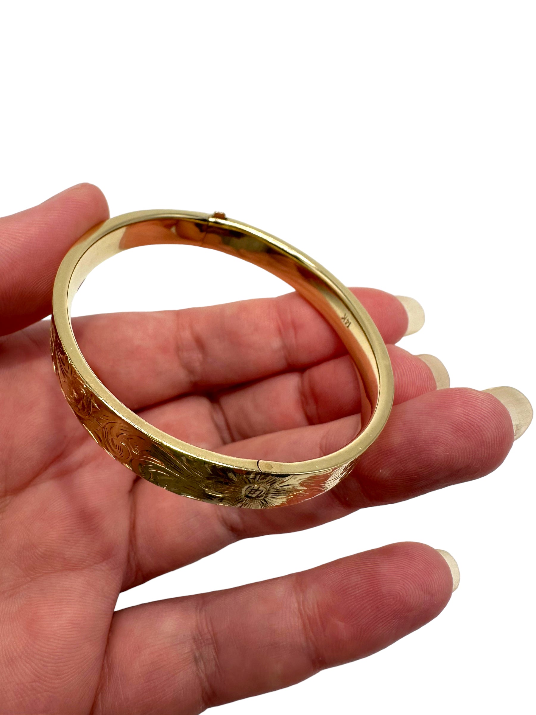 14k Flower Etched Bangle Bracelet