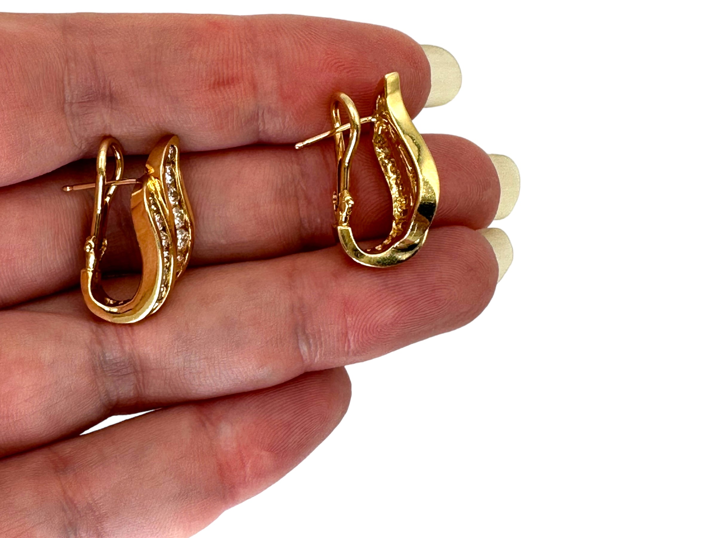 14k Diamond Wing Shaped Earrings