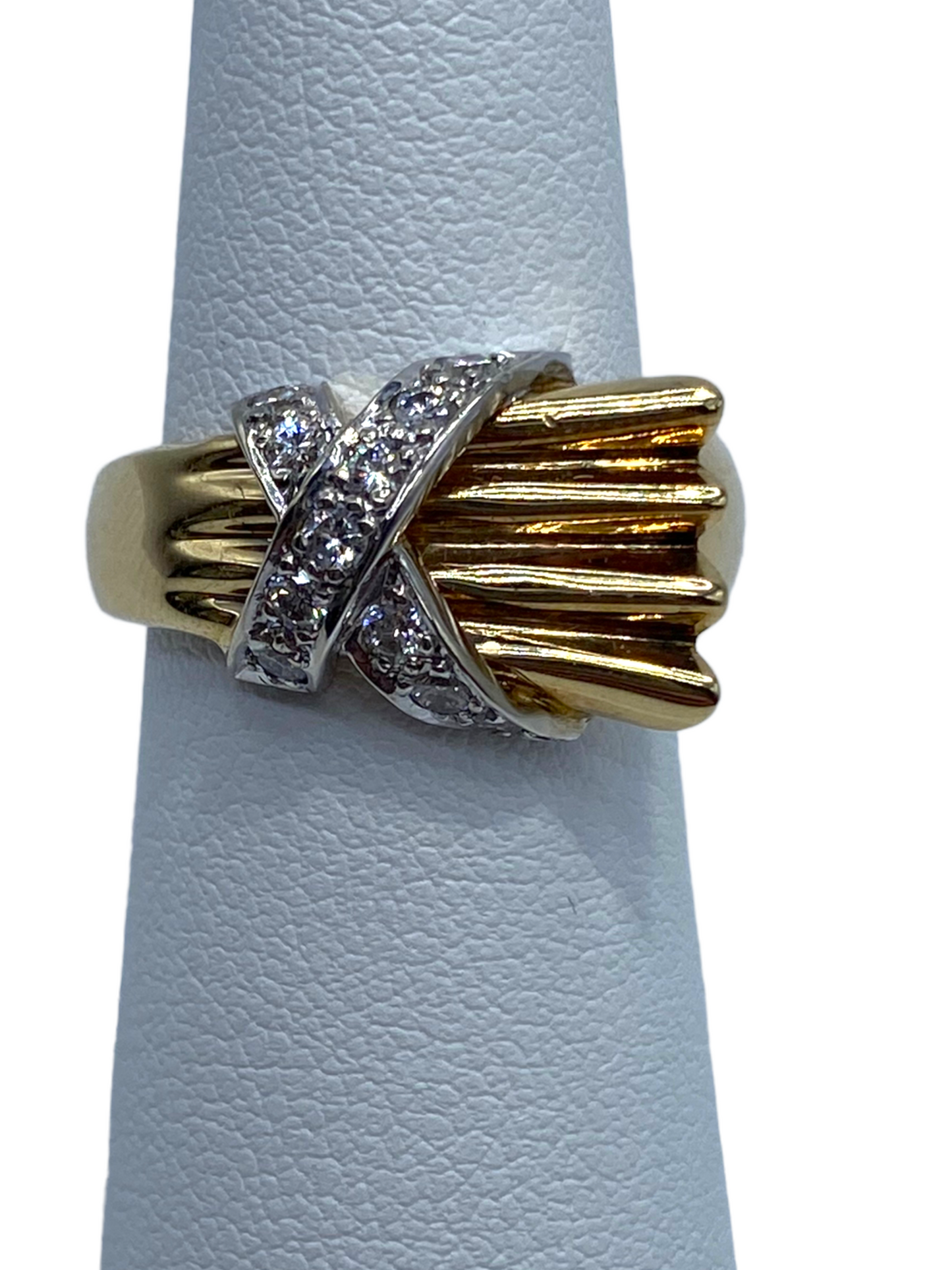 14k Retro Diamond Ring