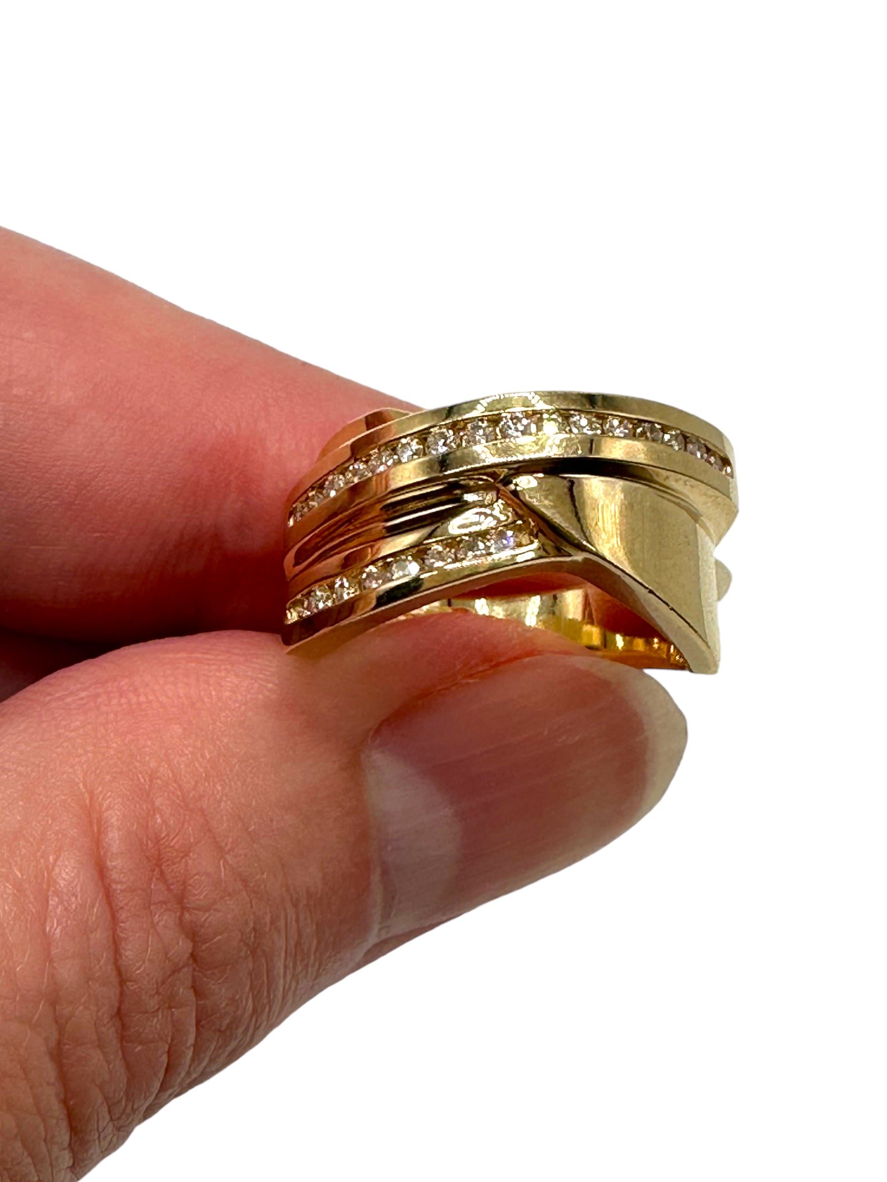 14k Diamond Crossover Ring
